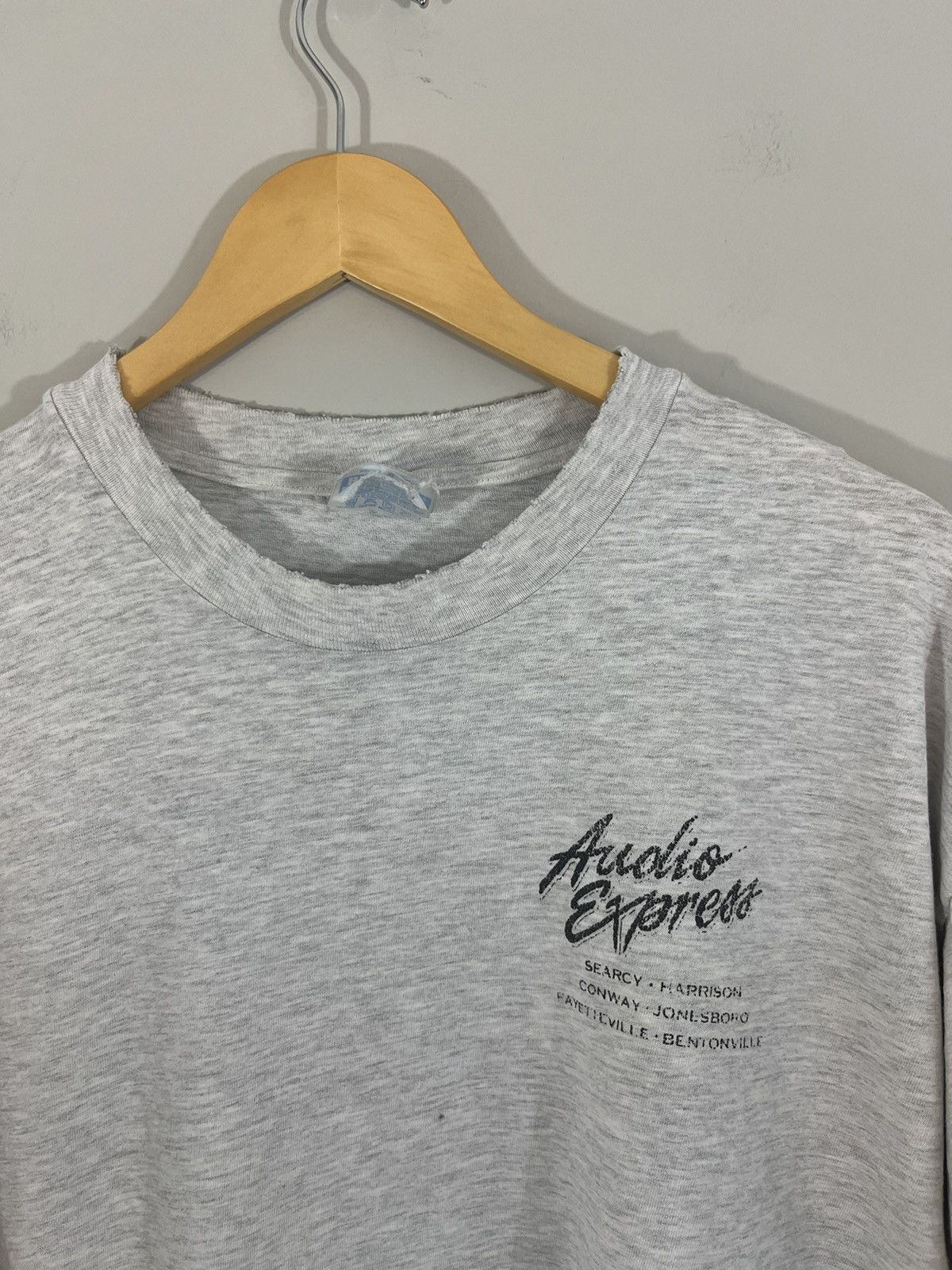 Vintage Thrashed Sex Joke Electronic Store Distressed Humor Tee Size US XL / EU 56 / 4 - 4 Thumbnail