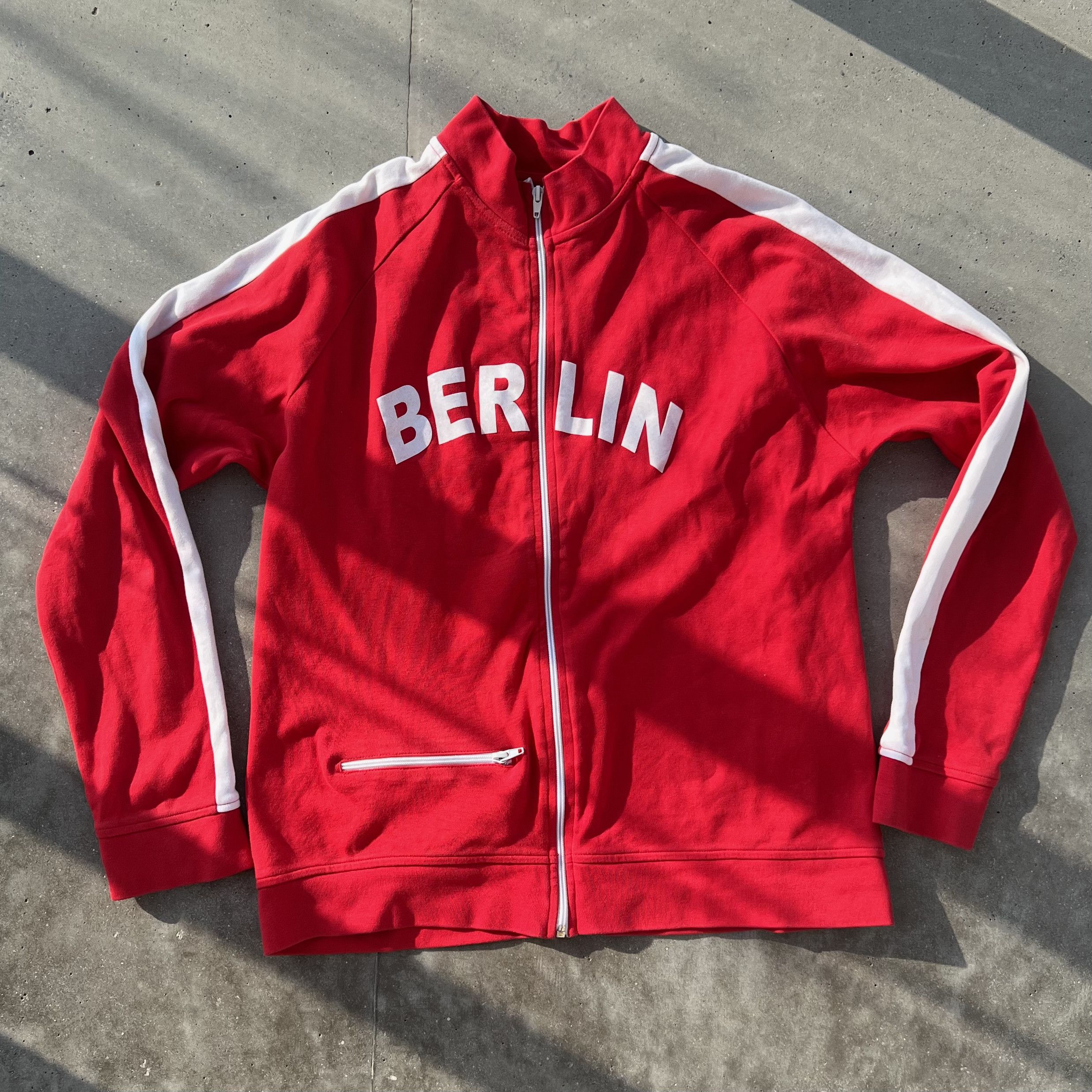 Other Berlin zip up crewneck hoodie red Size US L / EU 52-54 / 3 - 1 Thumbnail