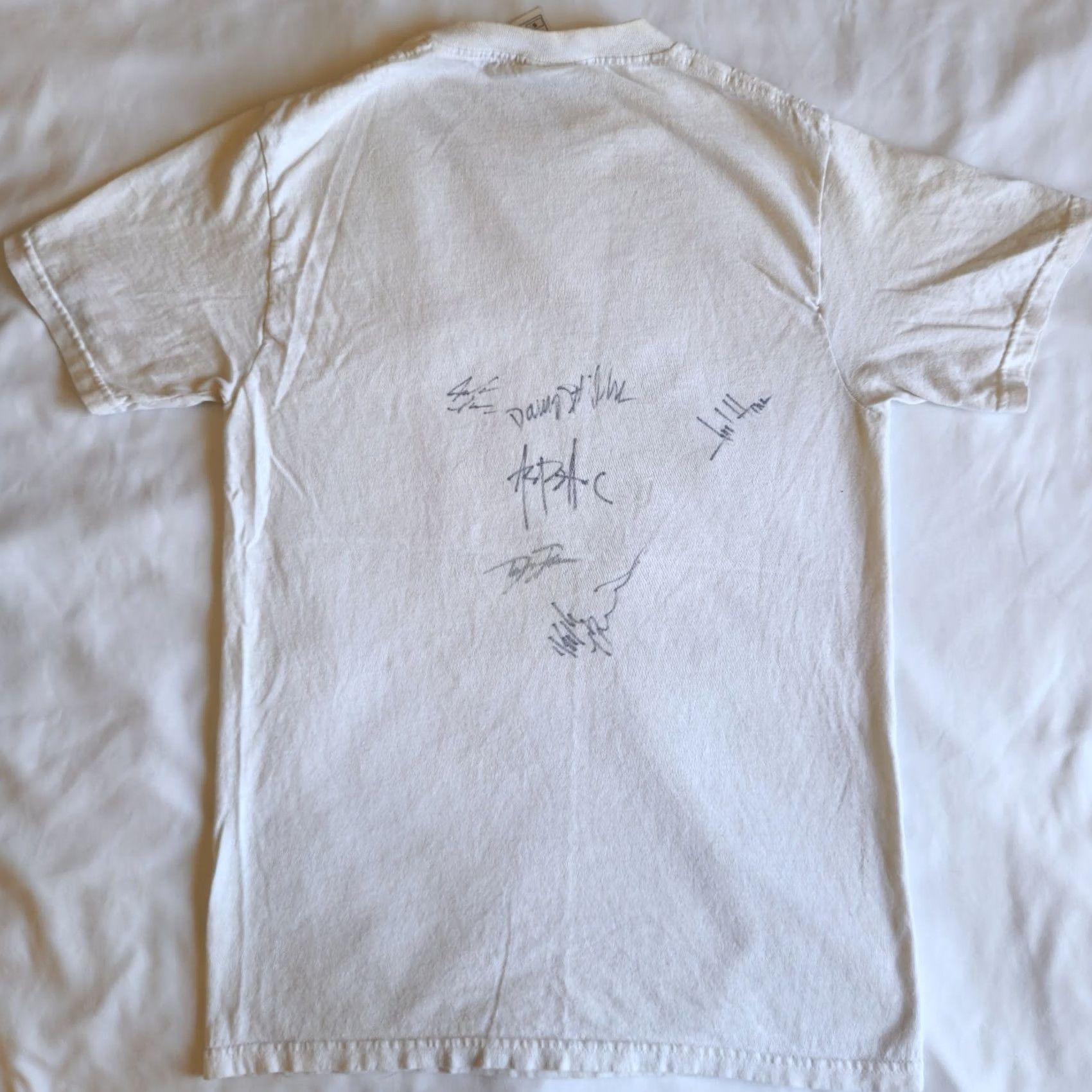Fruit Of The Loom Vintage Drop Dead Gorgeous Band Shirt Rare Signed Concert Merch White Graphic S Size US S / EU 44-46 / 1 - 4 Thumbnail