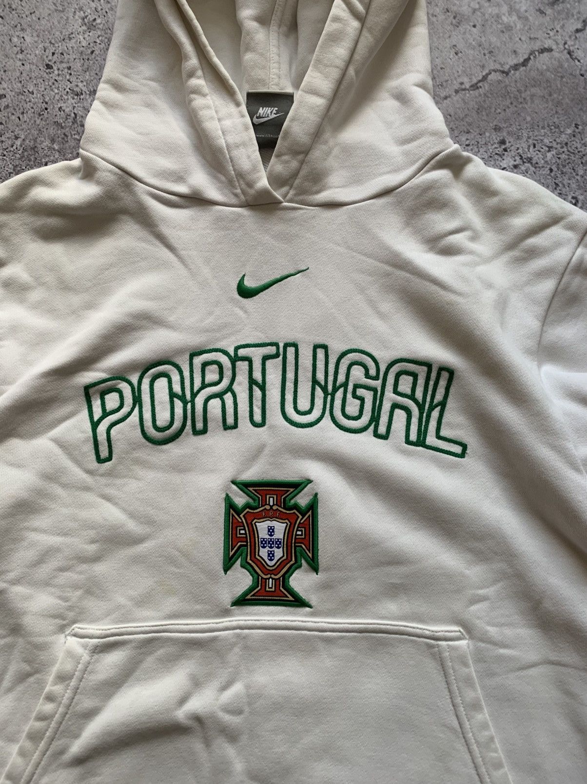 Nike 🔥NIKE PORTUGAL VINTAGE 00’s BLOCKECORE SOCCER HOODIE Size US S / EU 44-46 / 1 - 4 Thumbnail