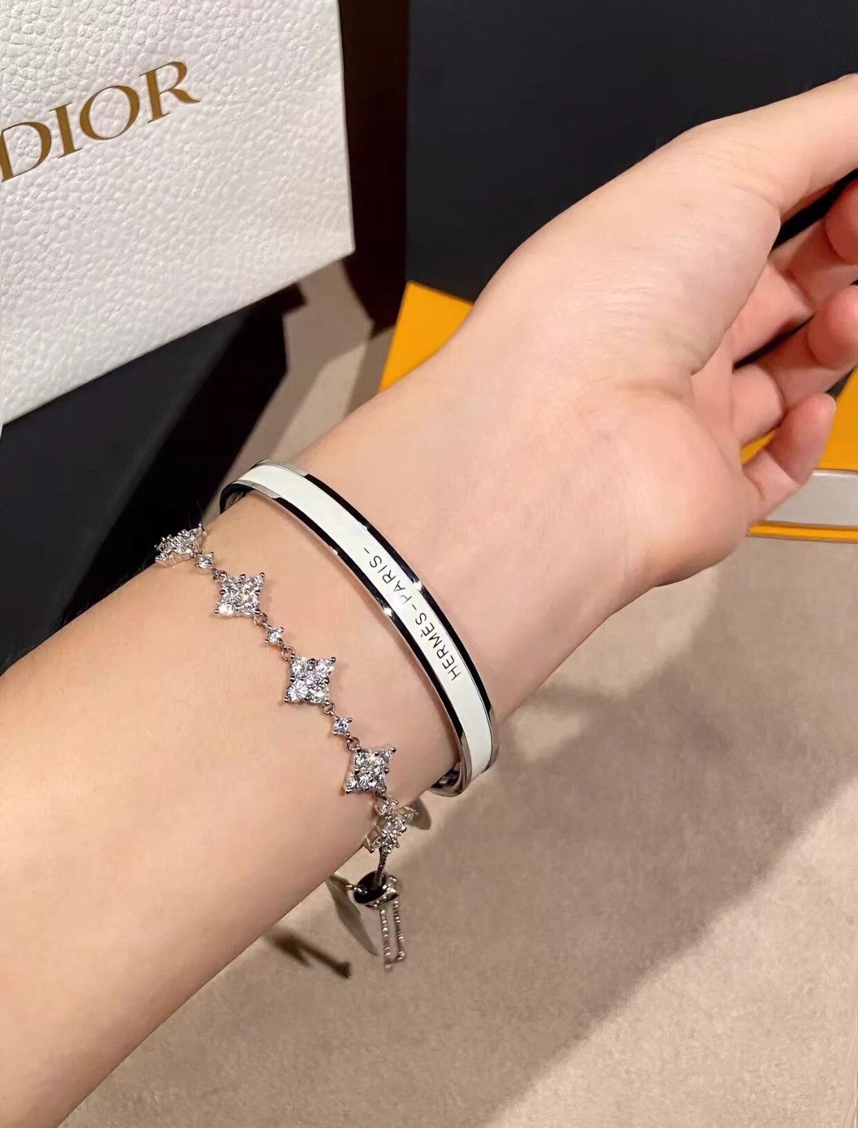 Hermes Hermes Uni Logo White Enamel Silver Bracelet 62mm Size ONE SIZE - 2 Thumbnail