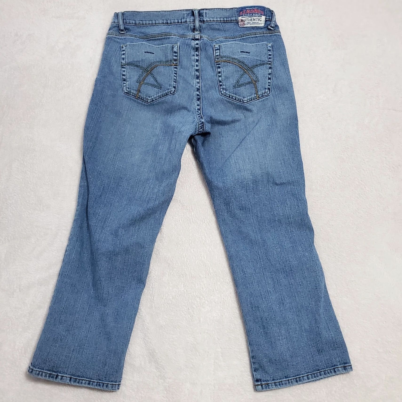 Denime Z Cavaricci Jeans Women 16 Blue Mid Rise Cropped Straight Leg Denim Y2K Vintage No 5-Pocket Design Embroidered Logo Button Zip Stretch Cotton Spandex Size 38" / US 16 / IT 52 - 3 Thumbnail