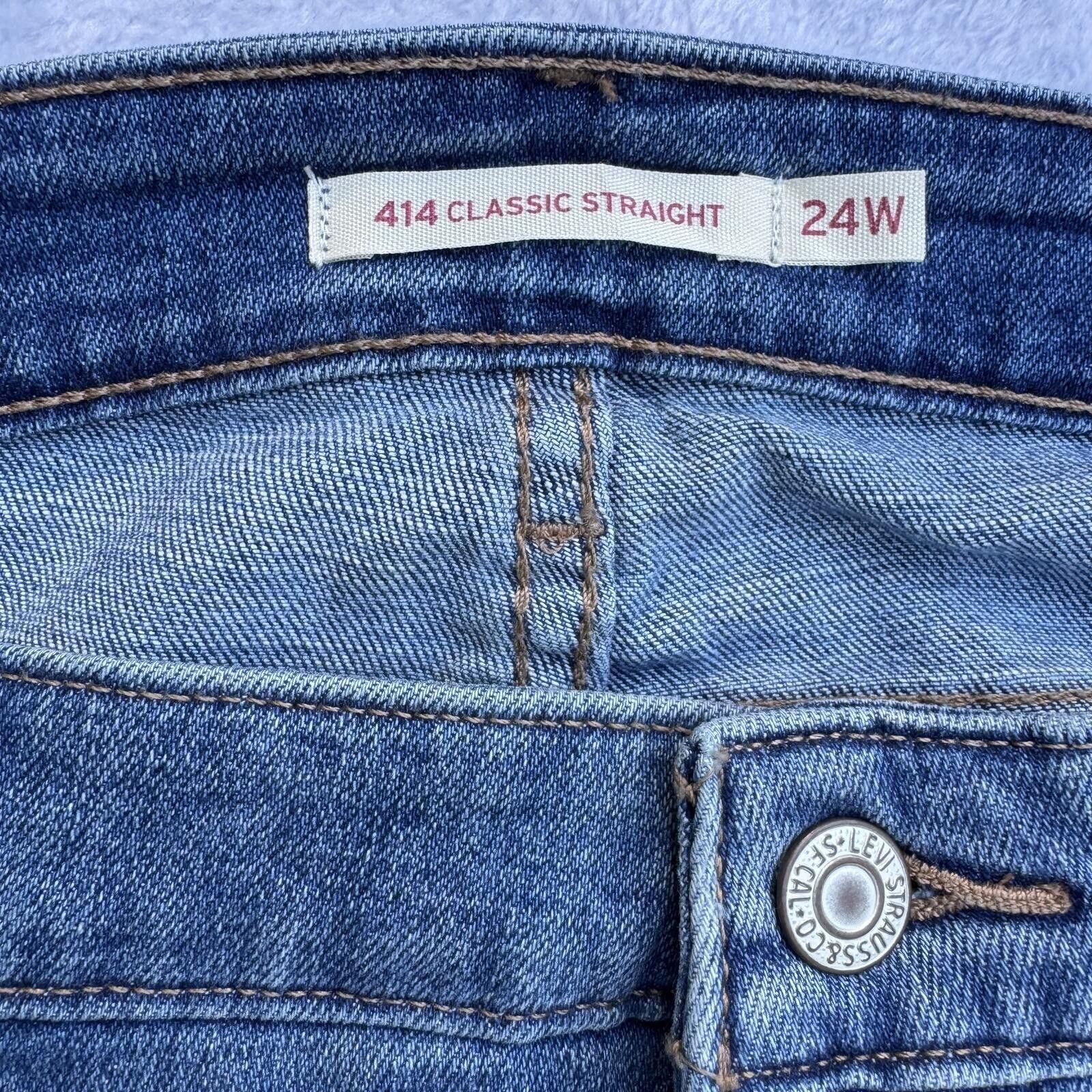 Levi's Women's NWT Levi's 414 Classic Straight 24 Size 42" / US 20 - 4 Thumbnail