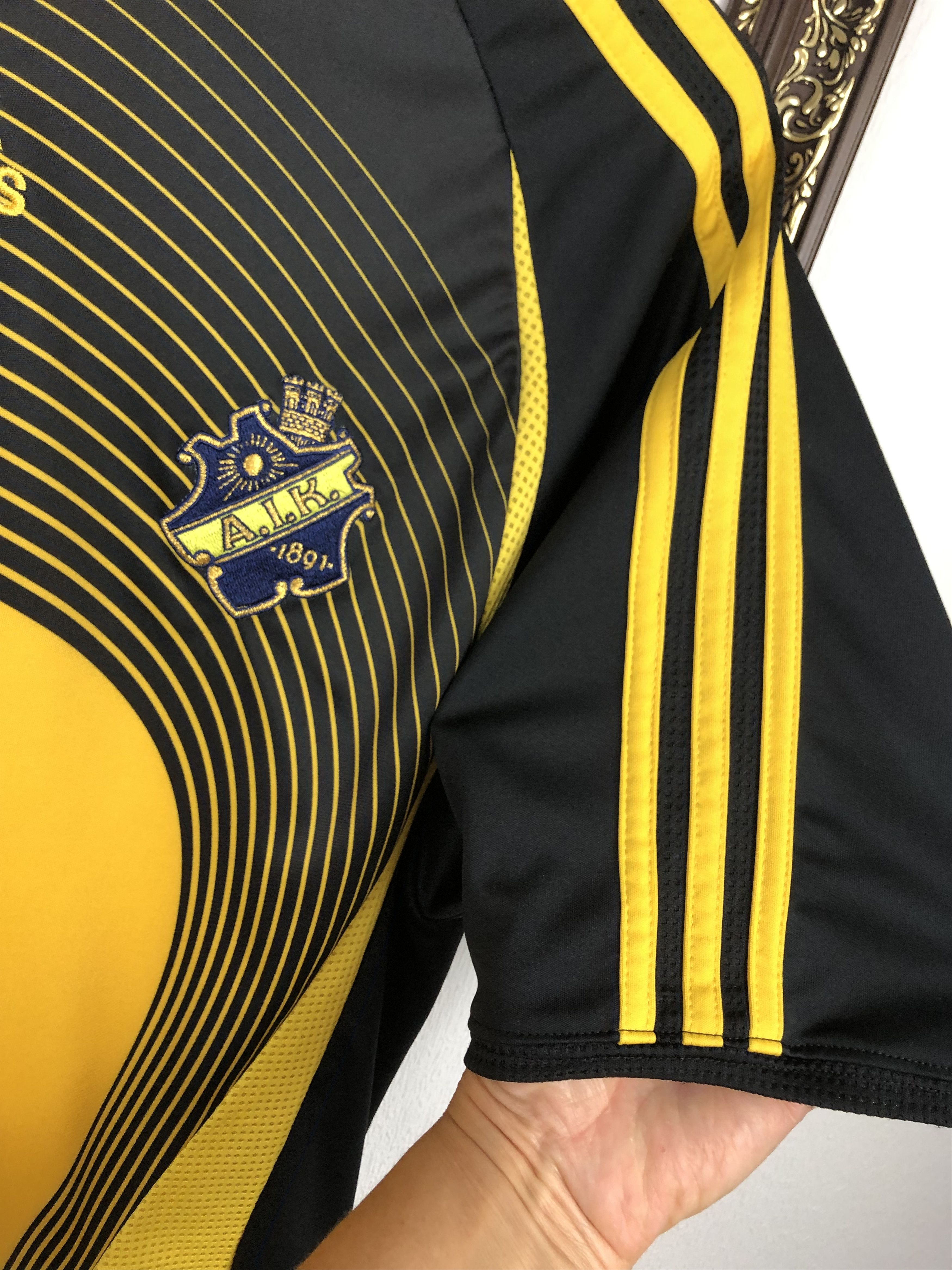 Adidas Vintage Adidas AIK Football Shirt Soccer Mens Jersey Trikot Size US S / EU 44-46 / 1 - 6 Thumbnail