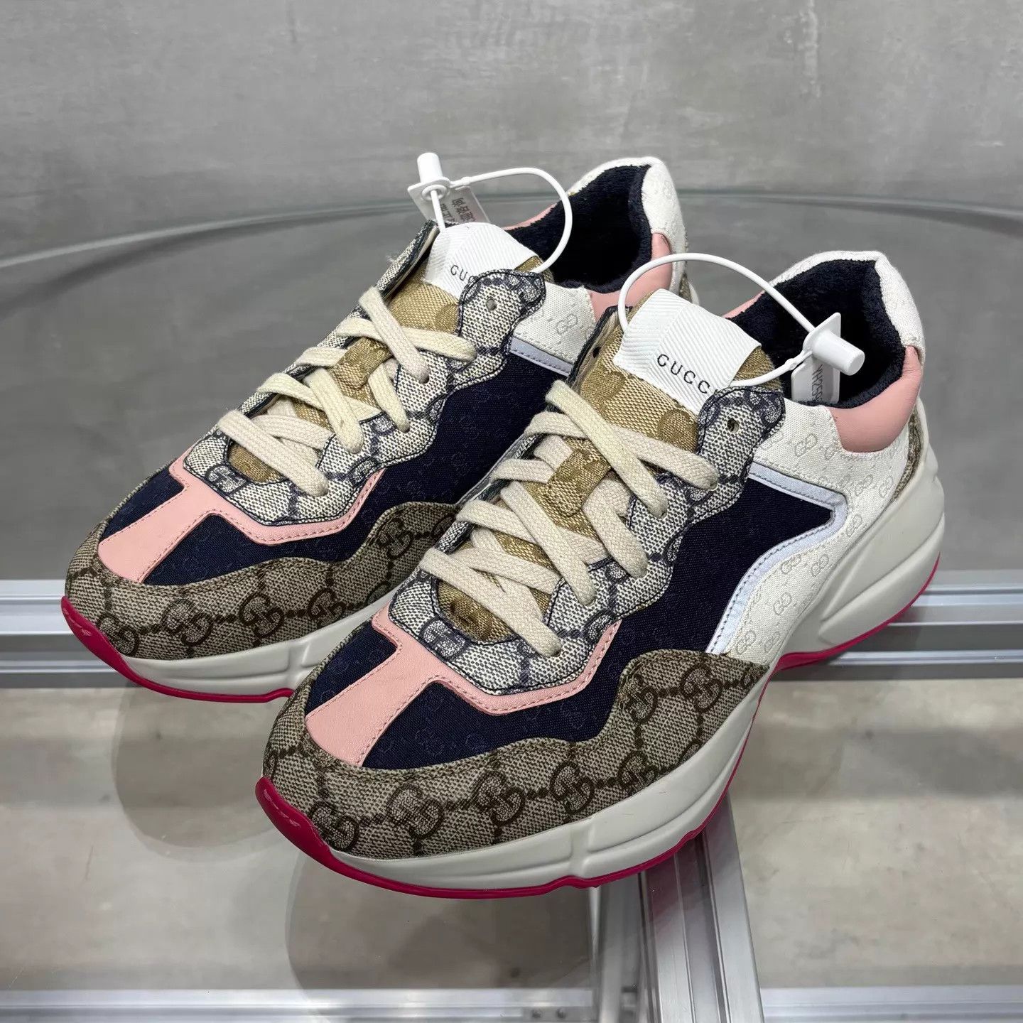 Gucci Gucci Pink GG Supreme Dad Shoe 38 YH25937 Size US 7.5 / IT 37.5 - 2 Thumbnail
