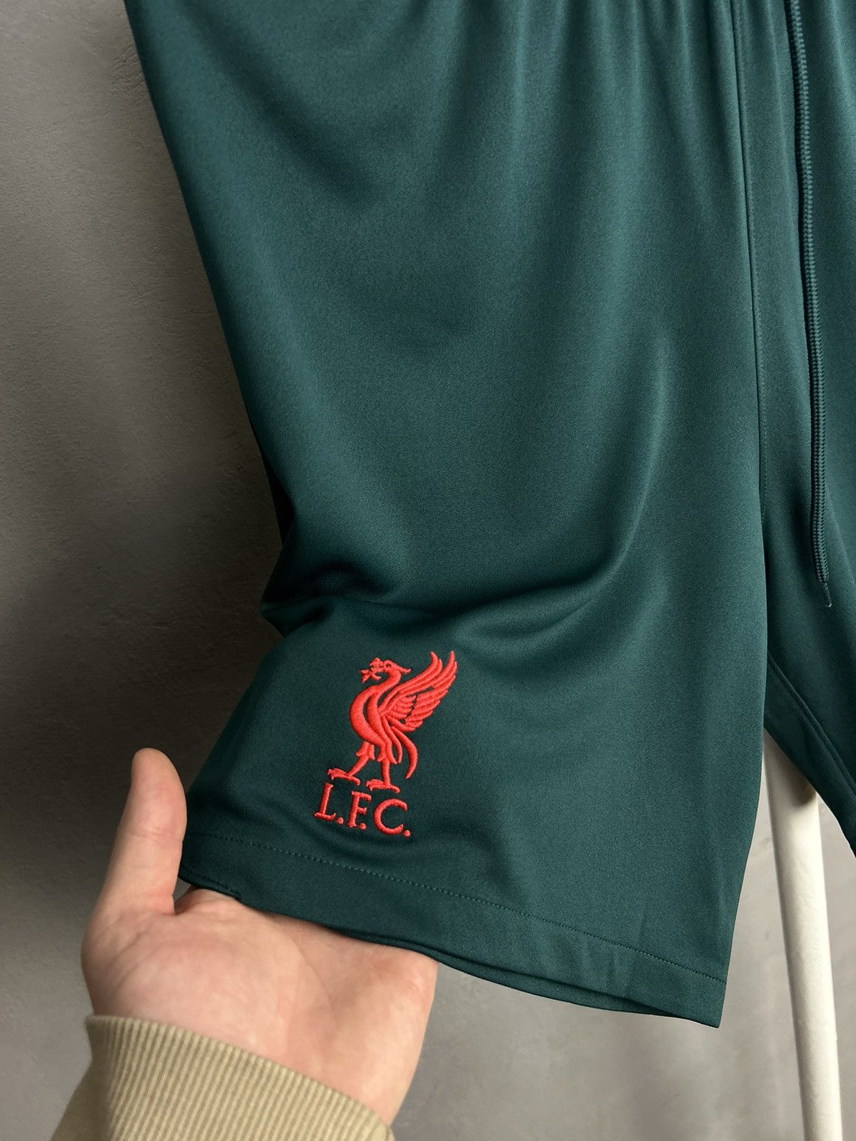 Nike Liverpool Nike 2022-23 Third Shorts Soccer Football jersey Size US 34 / EU 50 - 4 Thumbnail