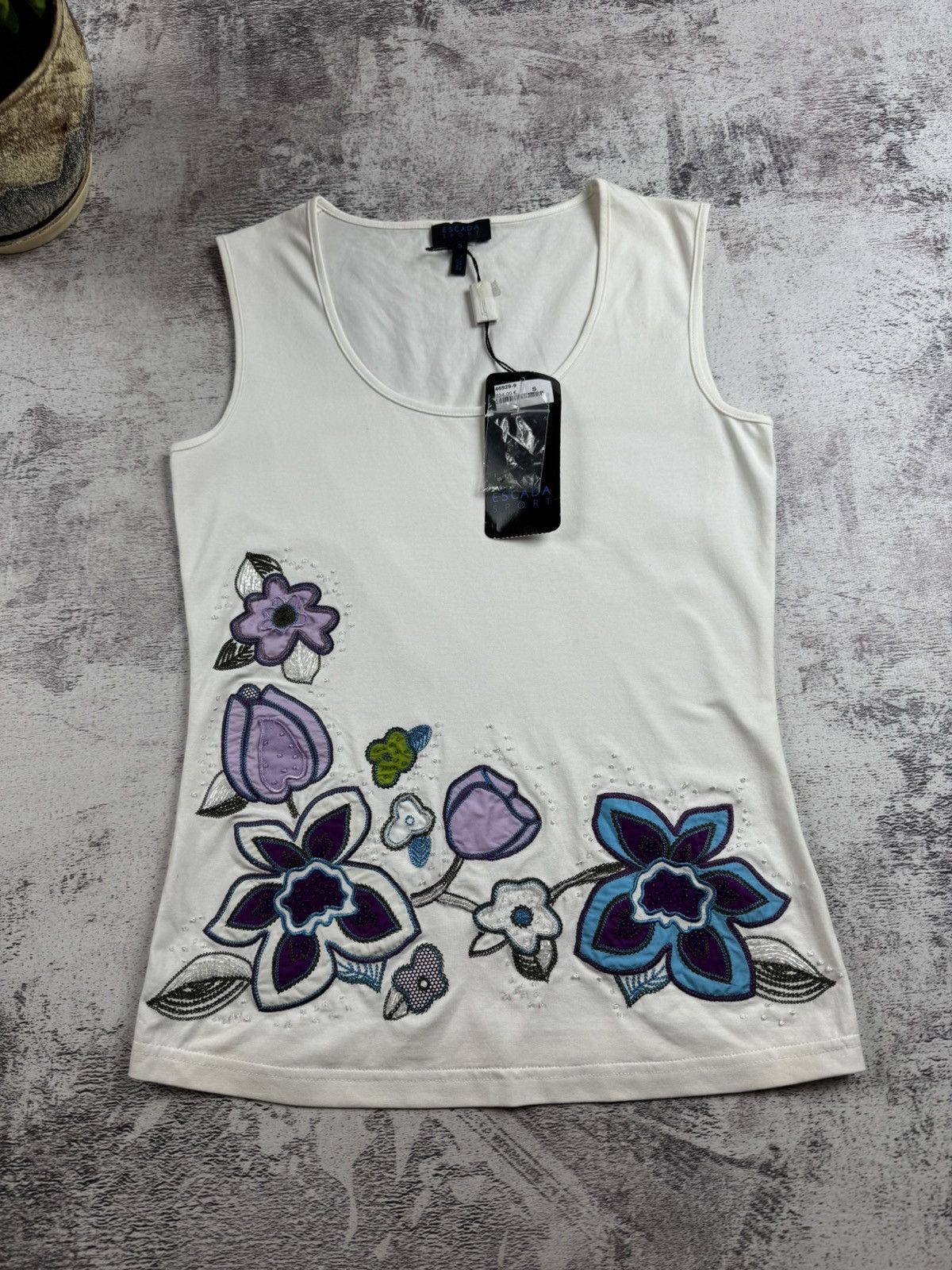 Escada Sport Escada Sport Embroidered Flowers Small Sleeveless White Luxury Tank Trotter Top Size S / US 4 / IT 40 - 5 Thumbnail
