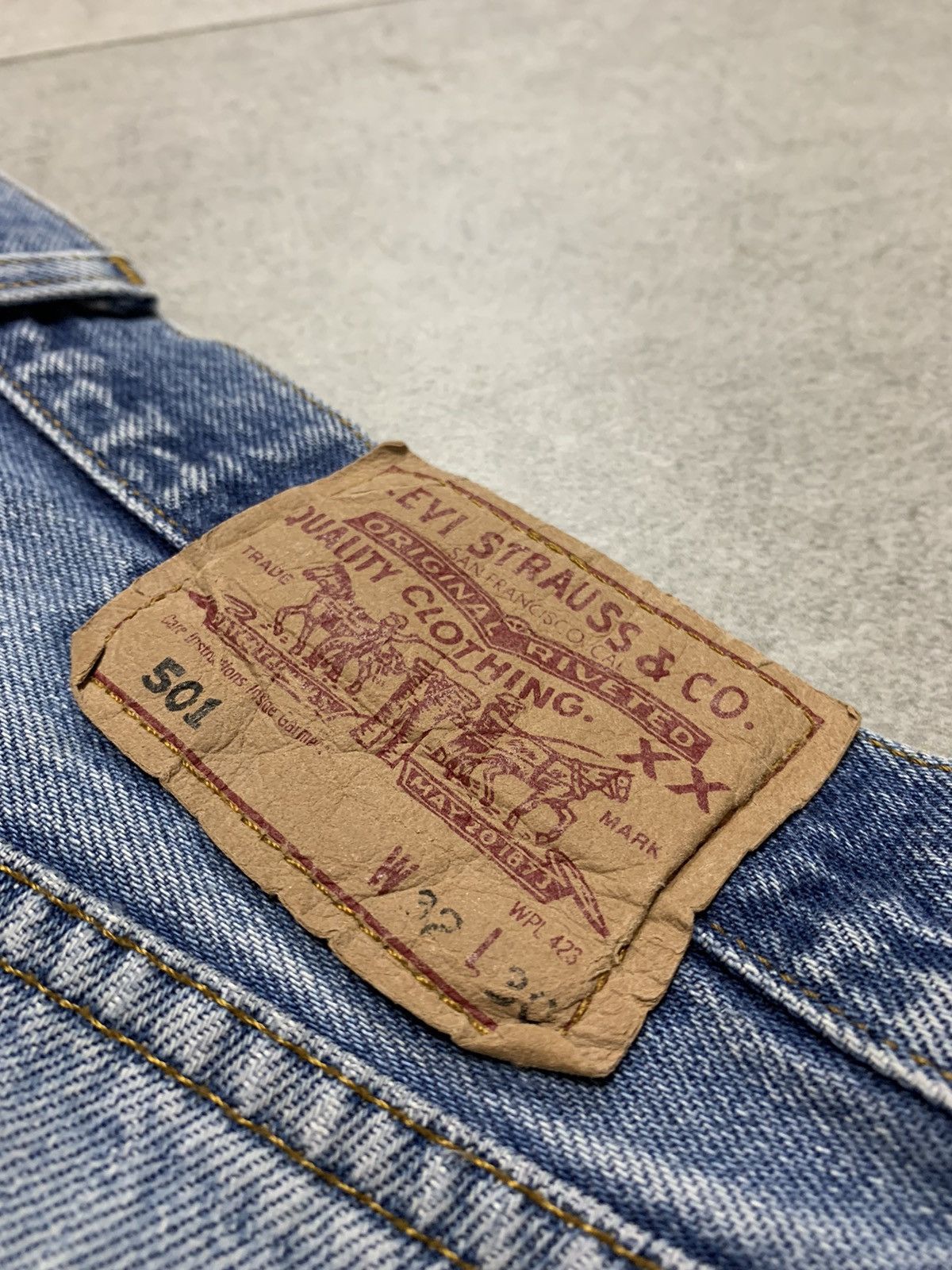 Levi's Vintage Clothing Y2k vintage 00s blue Faded Levi 501 Denim jean trousers Size US 30 / EU 46 - 8 Thumbnail