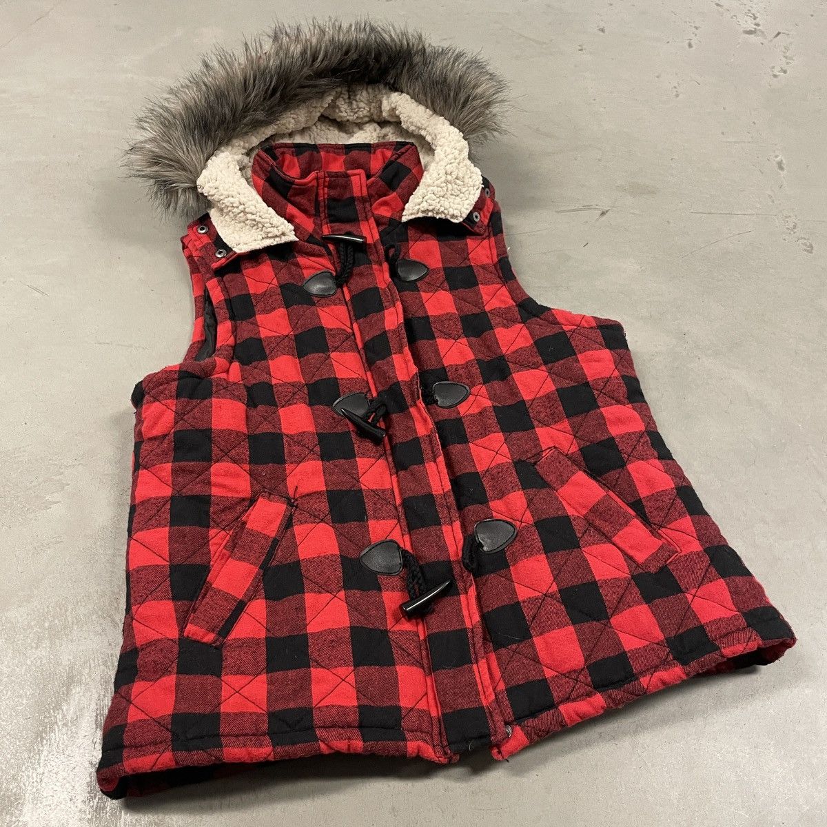 Mossimo Fur hood bomber best jacket Size US M / EU 48-50 / 2 - 1 Thumbnail