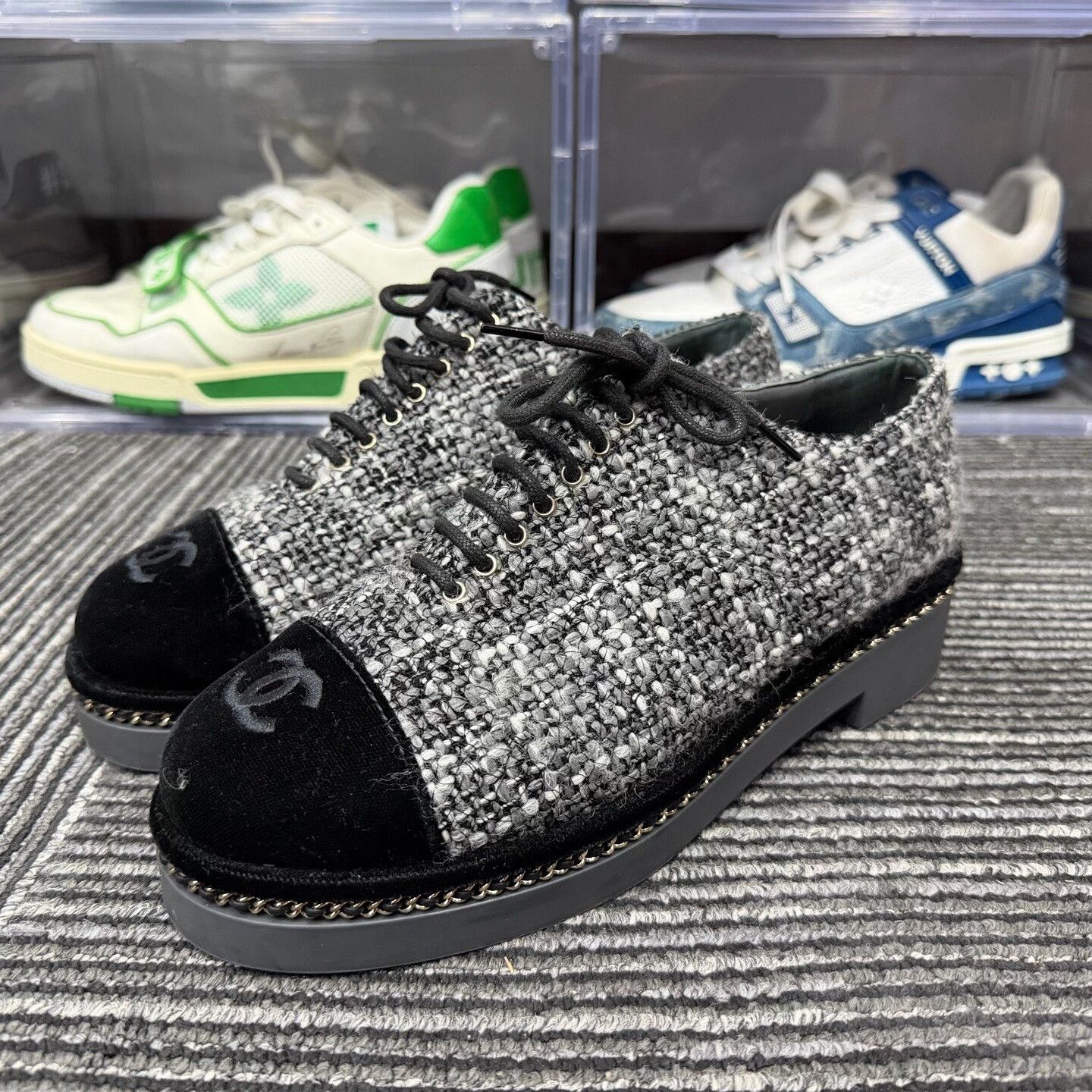 Chanel Chanel Retro Lowtop Sneakers us_6-5 Women Size US 6.5 / IT 36.5 - 1 Thumbnail
