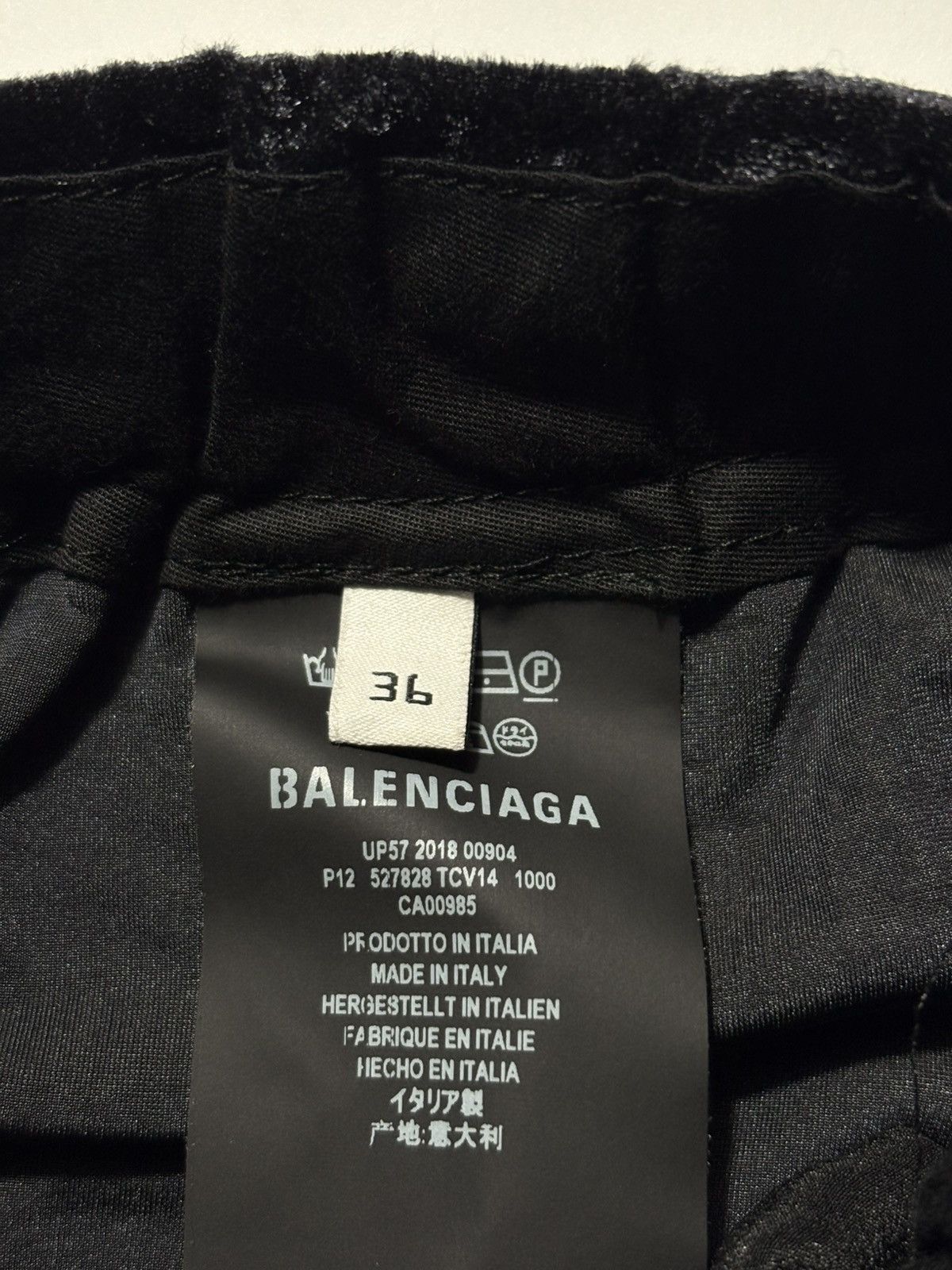 Balenciaga BALENCIAGA CRUSHED VELOUR WIDE LEG PANTS Size 25" / US 0 / IT 36 - 7 Thumbnail