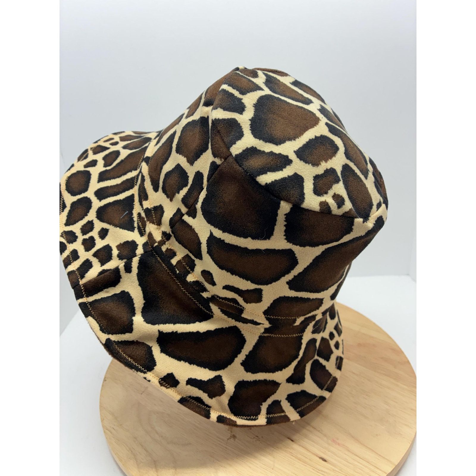 Other Giraffe Print Bucket Hat – Large – Felt Lined, Soft Size ONE SIZE - 5 Thumbnail