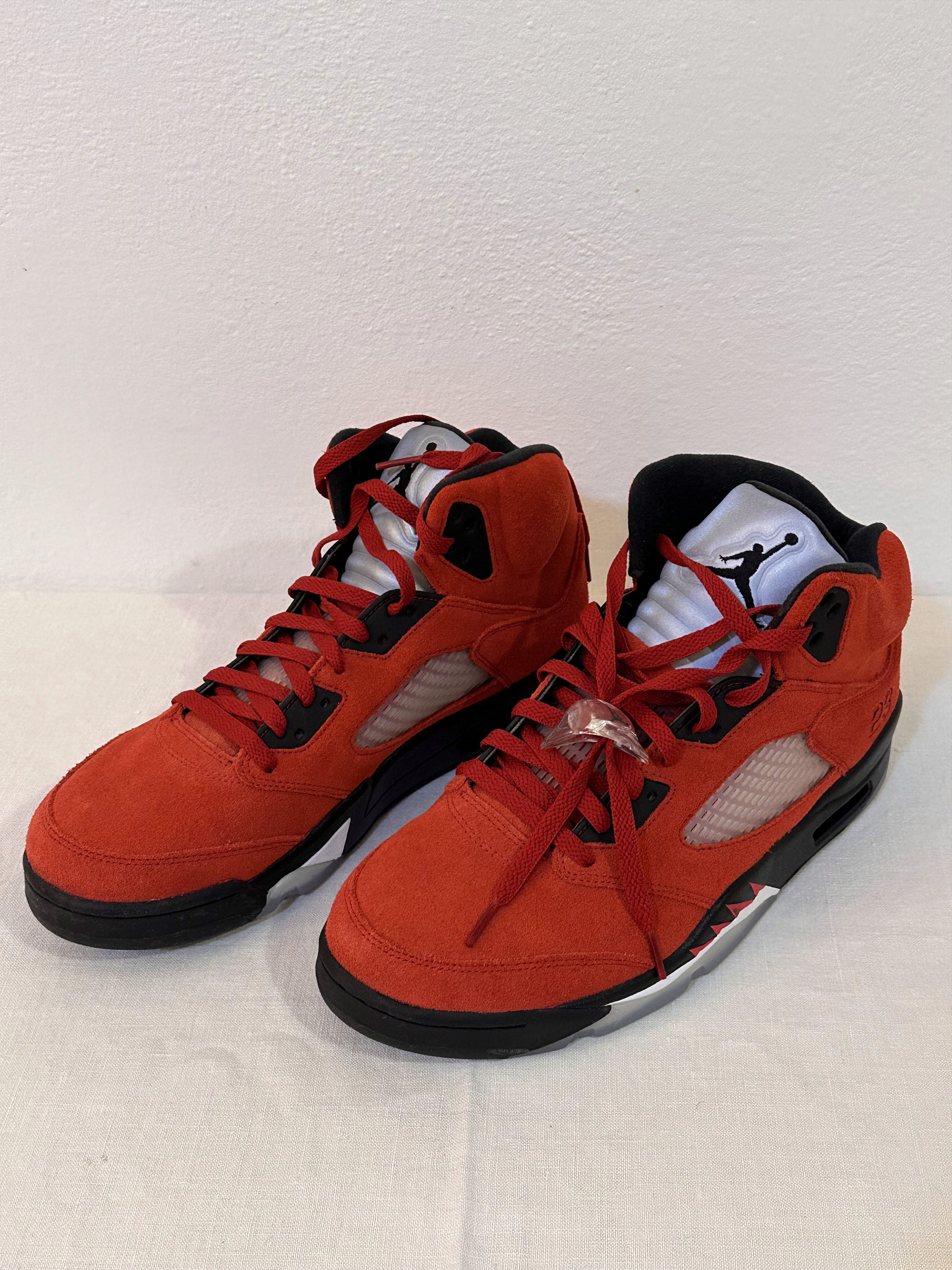 Jordan Brand Jordan 5 Retro Raging Bull Red (2021) Size US 11.5 / EU 44-45 - 1 Thumbnail