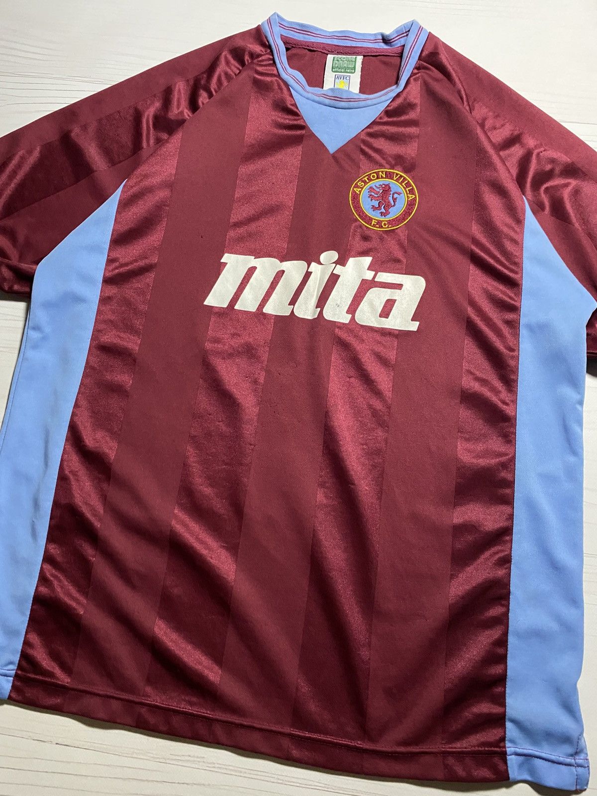 Vintage Vintage Remake Aston Villa 1983-1985 home soccer jersey Size US L / EU 52-54 / 3 - 4 Thumbnail