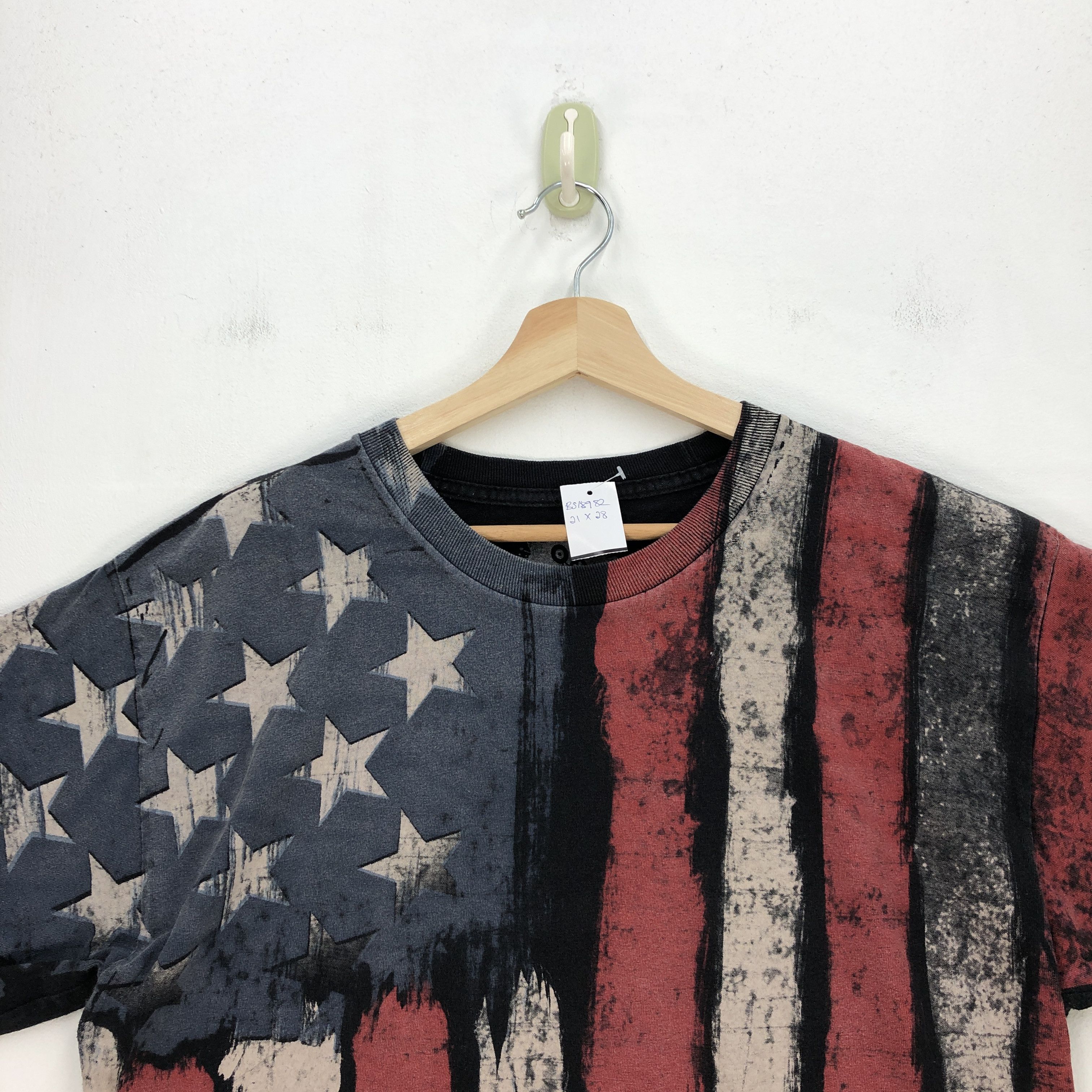Vintage Vintage Y2K American Flag T Shirt DOM Overprint Crewneck Tee Size US L / EU 52-54 / 3 - 4 Thumbnail