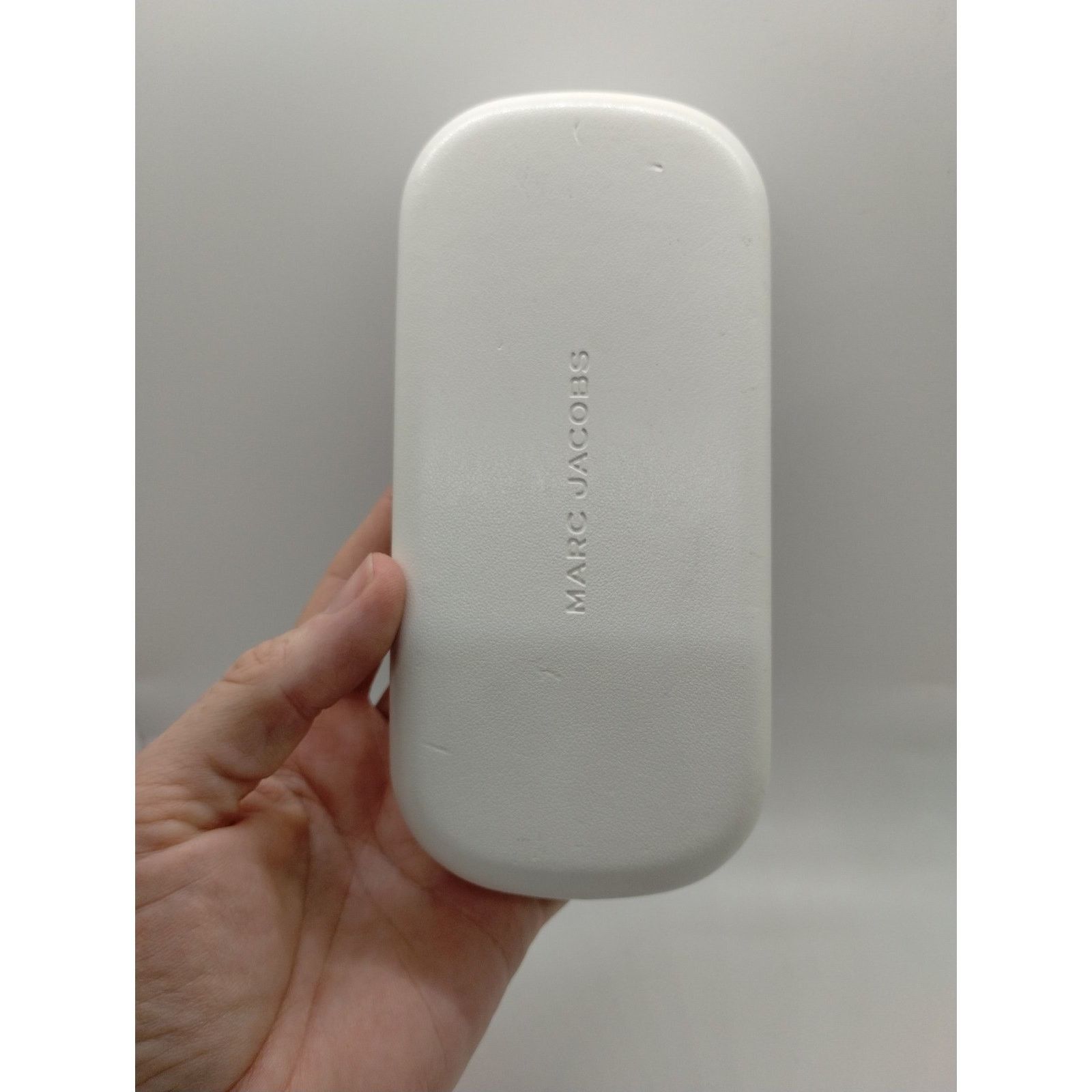 Marc Jacobs Marc Jacobs Eyewear White Clamshell Case Eyeglass Sunglass Size ONE SIZE - 3 Thumbnail