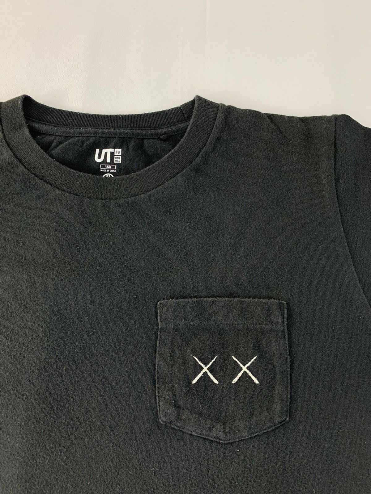 Kaws Kaws Sesame Street Single Pocket Art Logo Tee Size S / US 4 / IT 40 - 5 Thumbnail