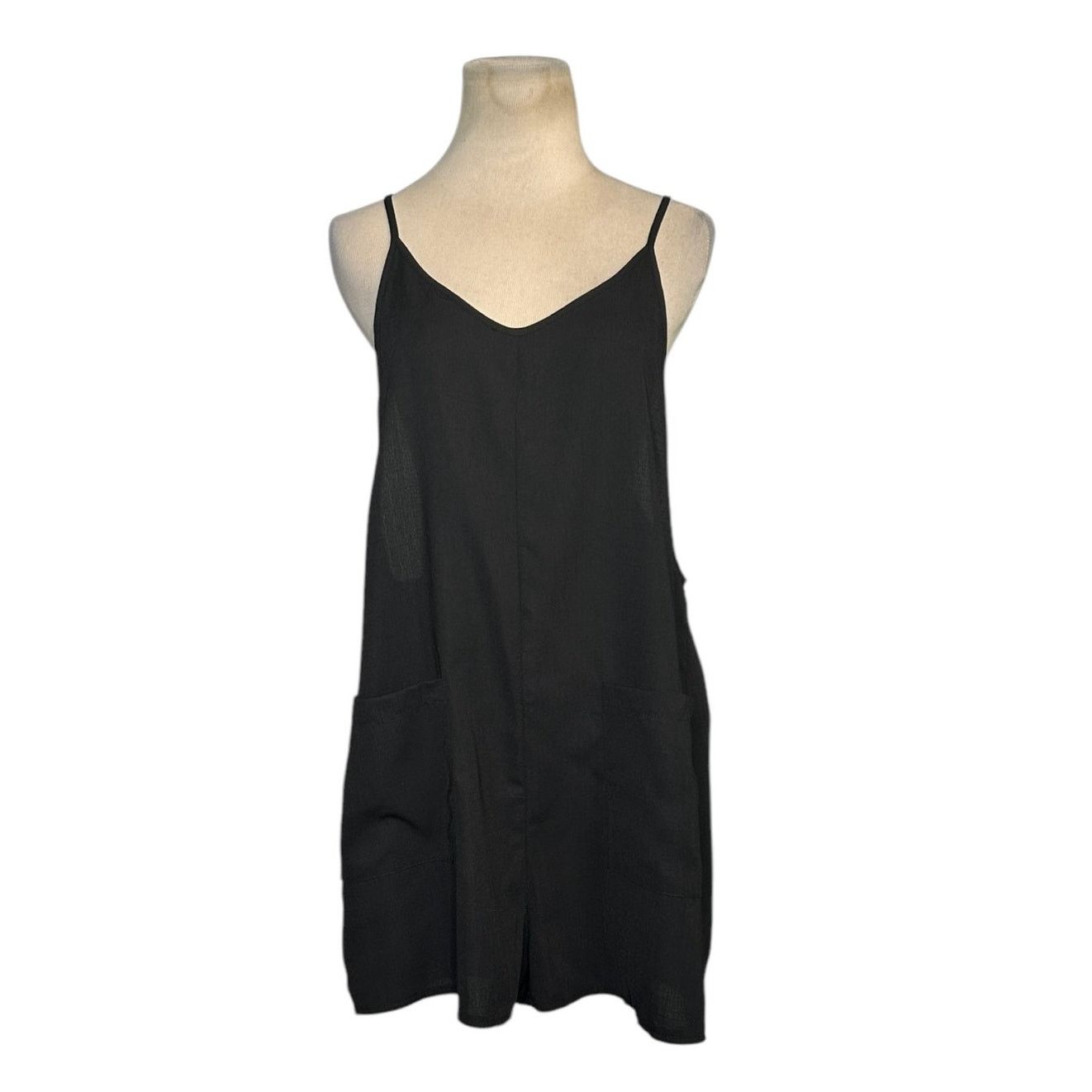 Shein Shein Black Double Pocket Sleeveless Racerback Romper Medium Size 28" / US 6 / IT 42 - 10 Thumbnail