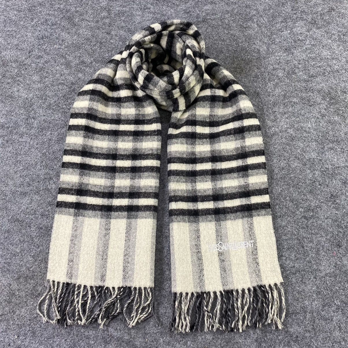 Vintage Yves Saint Laurent Scarf / Muffler / Neckwear-T1423