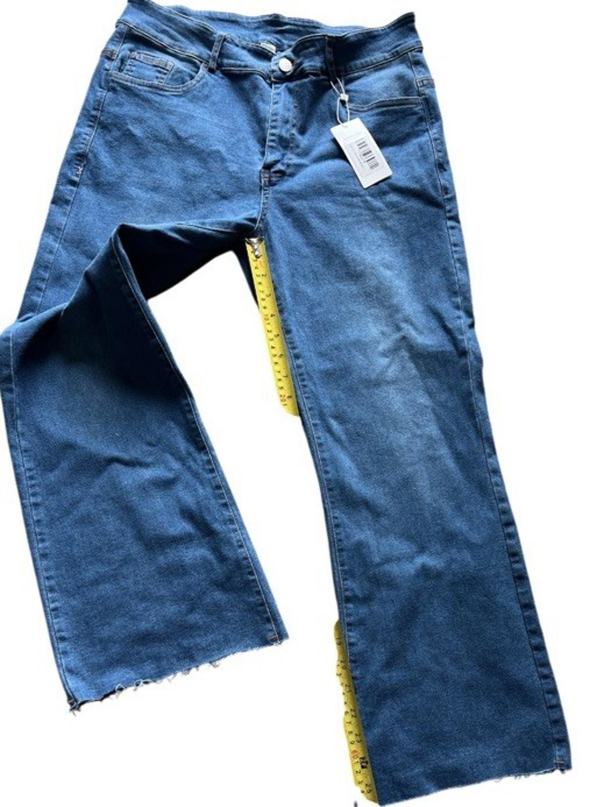Petit Bateau Petite Relaxed Bootcut Jeans Sz Large Stretch Raw Hem Size 36" / US 14 / IT 50 - 3 Thumbnail
