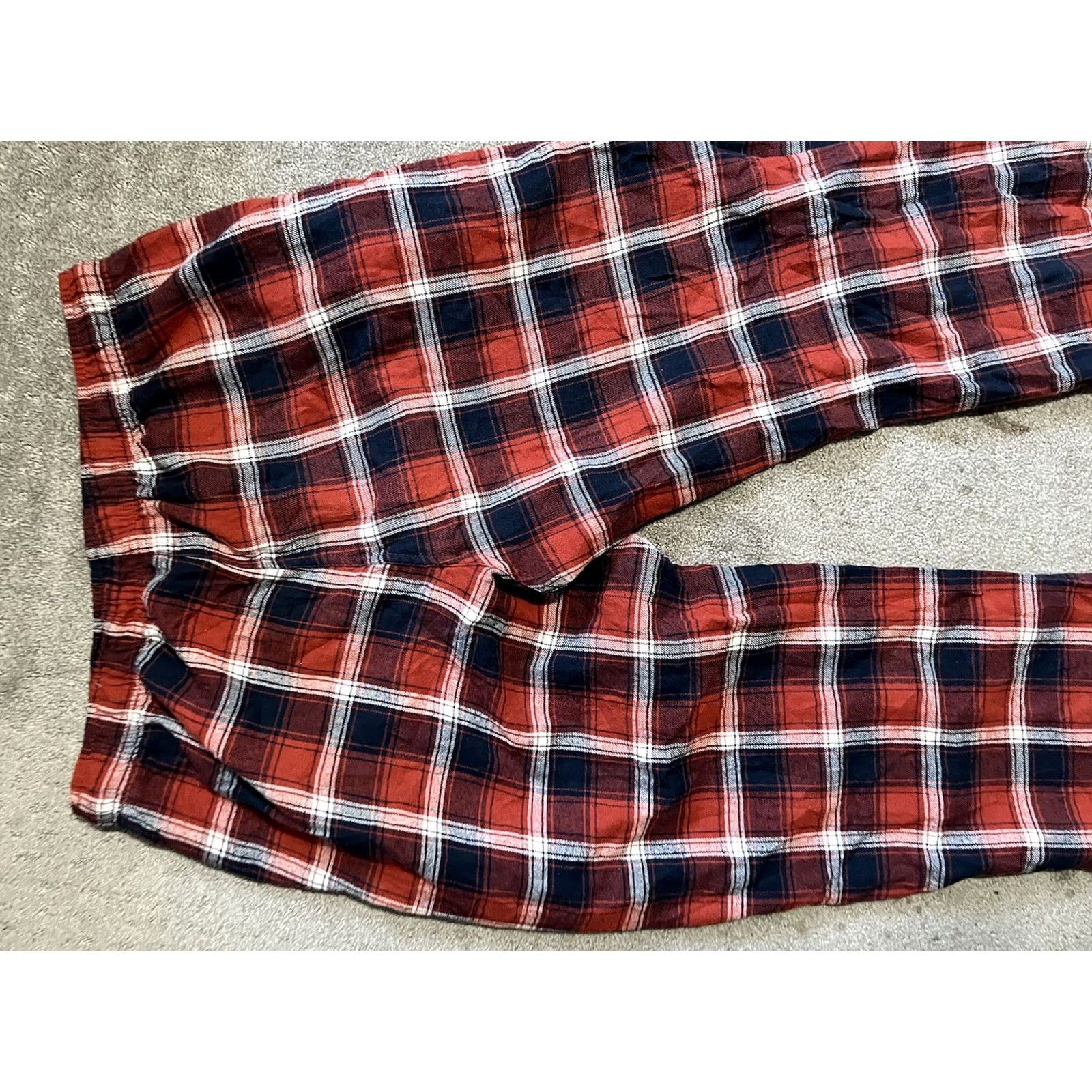 Croft & Barrow Croft & Barrow Mens Lounge Pants Plaid Red L Distress Size L Size US 33 - 4 Thumbnail