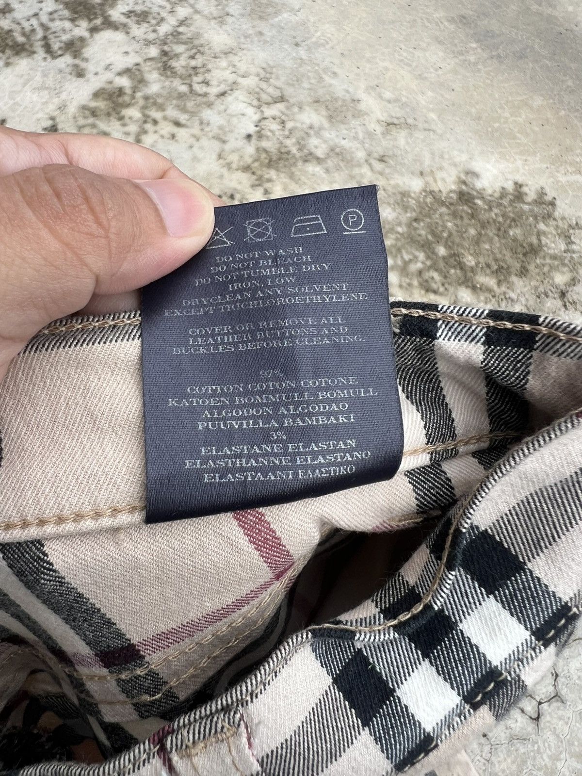 Burberry × Designer Burberry London Nova Check Pants Size 26" / US 2 / IT 38 - 7 Thumbnail