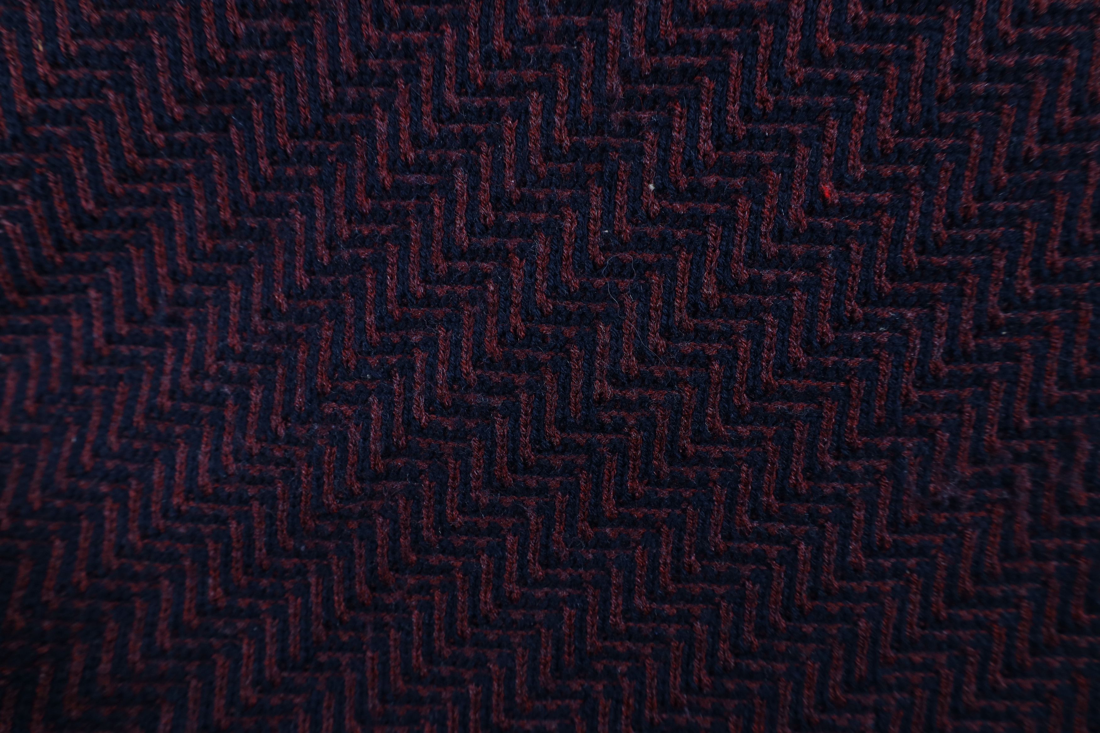 Vintage Vintage 90s Streetwear Herringbone Zig Zag Knit Sweater Vest Size US XL / EU 56 / 4 - 5 Thumbnail