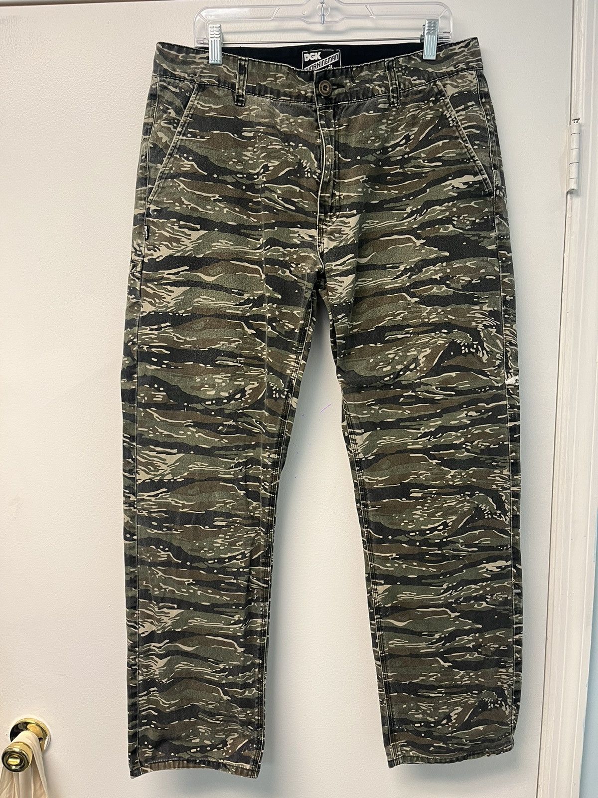 DGK DGK Camo Workingmans Chino Pants Size US 36 / EU 52 - 1 Thumbnail