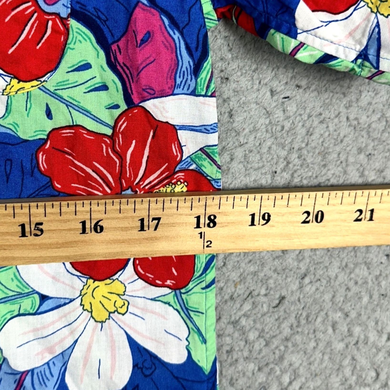 Vineyard Vines VINEYARD VINES Murray Shirt Men S Blue Beach Floral Slim Fit Button Up Short Sleeve Cotton Navy Beach Floral Pattern Casual Travel Mens Size US S / EU 44-46 / 1 - 6 Thumbnail