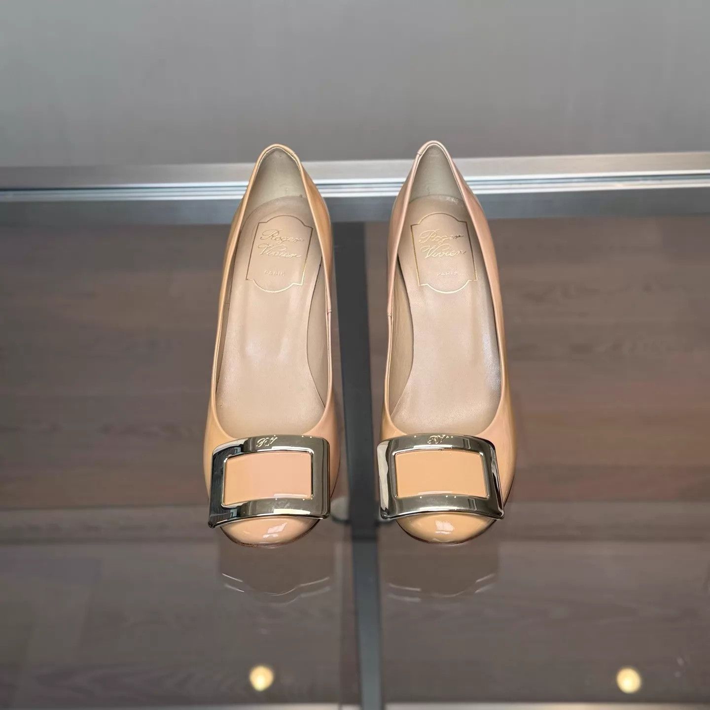 Roger Vivier RV nude patent leather square buckle pumps Size US 5 / IT 35 - 2 Thumbnail