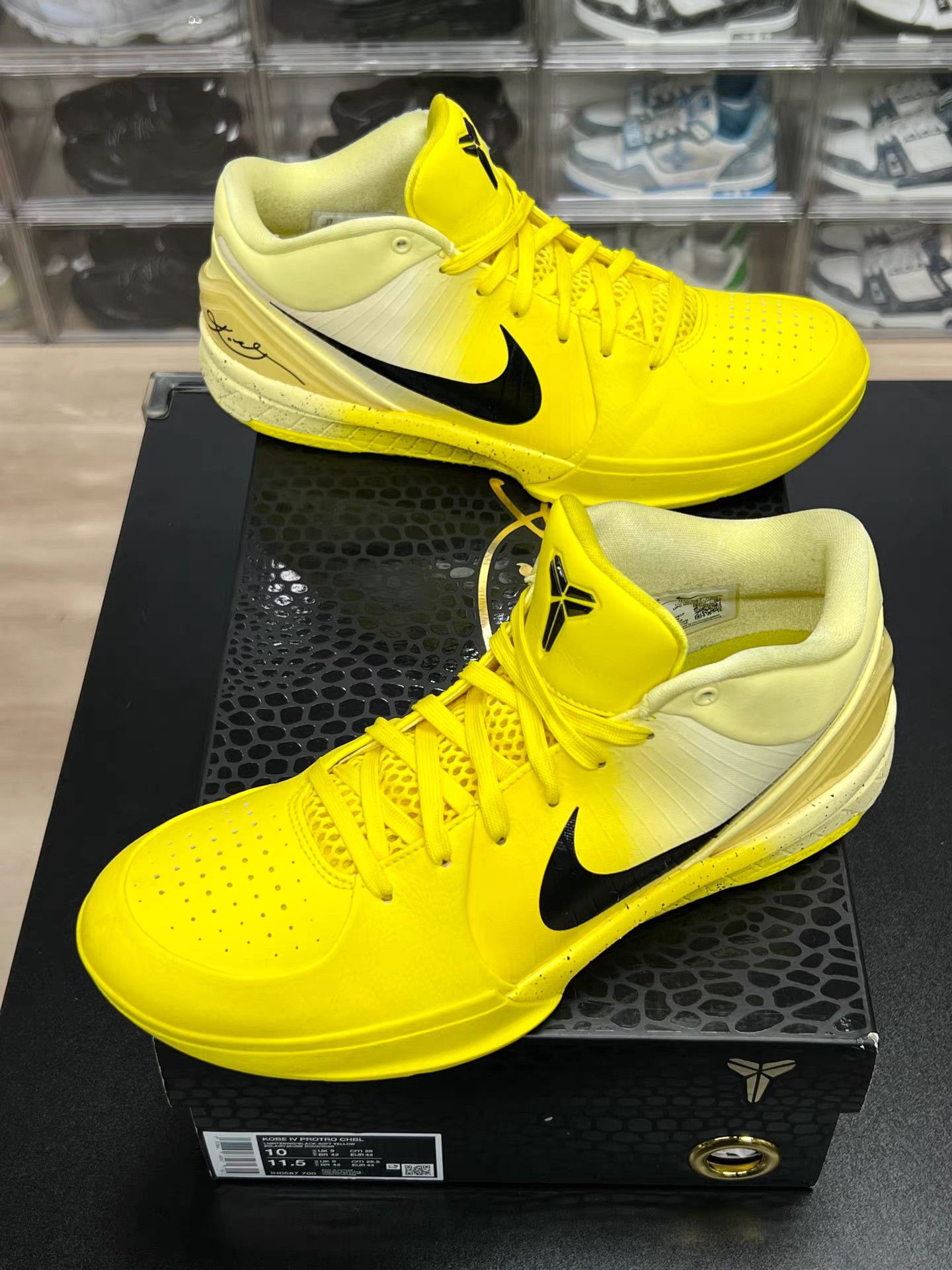 Nike NIKE ZK4 CHB Kobe Yellow Basketball Shoes K15 Size US 11 / EU 44 - 1 Thumbnail