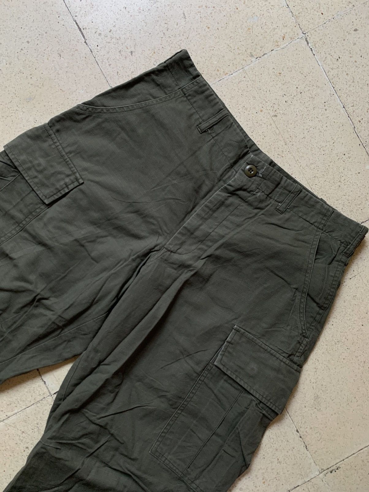 Nepenthes Nepenthes plaid lined & leather strap rip stop cargo pant Size US 32 / EU 48 - 2 Thumbnail