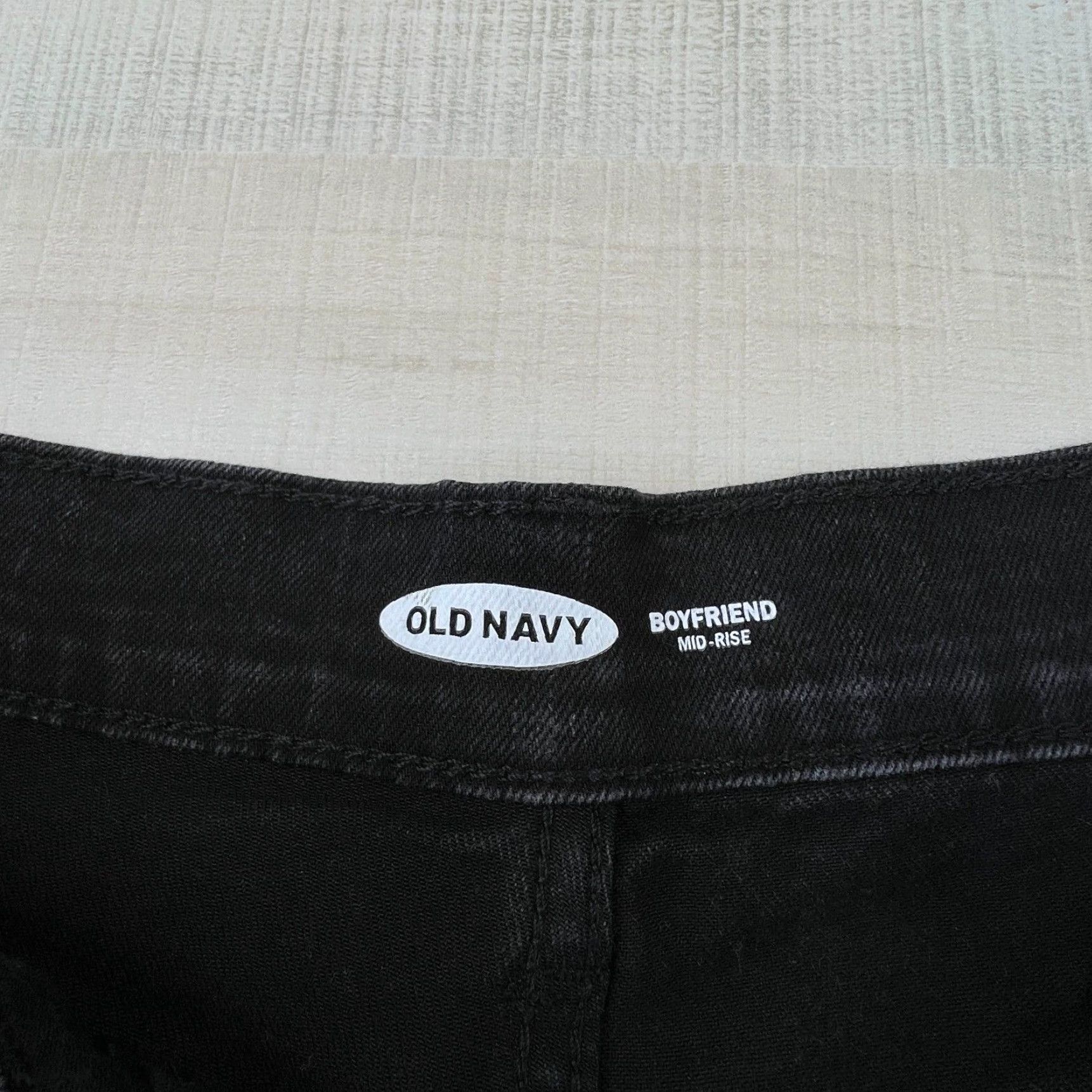 Old Navy Old Navy Womens Boyfriend Jean Shorts 0 Black Distressed Denim Stretch Size 25" / US 0 / IT 36 - 4 Thumbnail