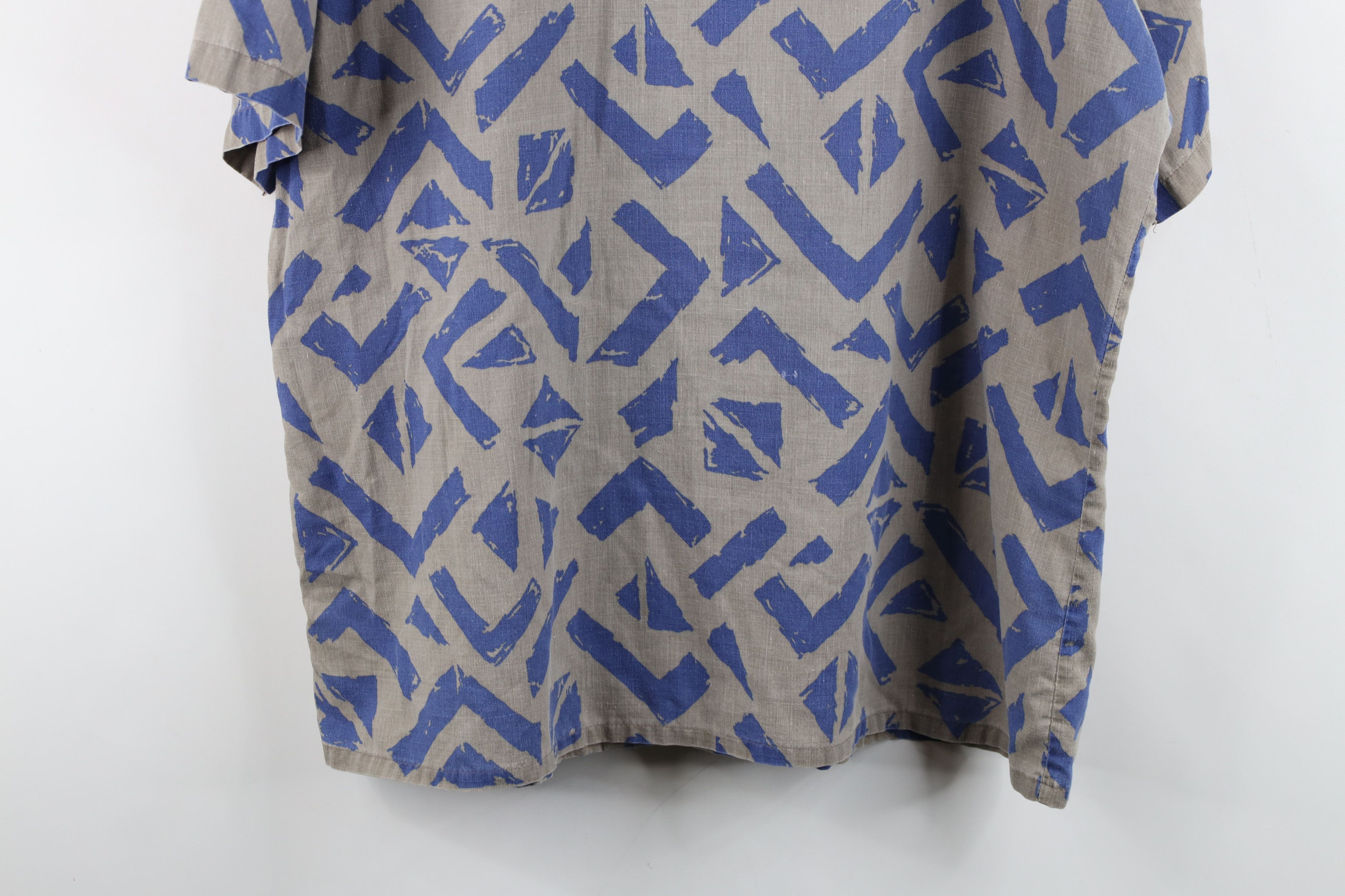 Vintage Vintage 70s Streetwear Geometric Collar Button Shirt USA Size US L / EU 52-54 / 3 - 12 Thumbnail