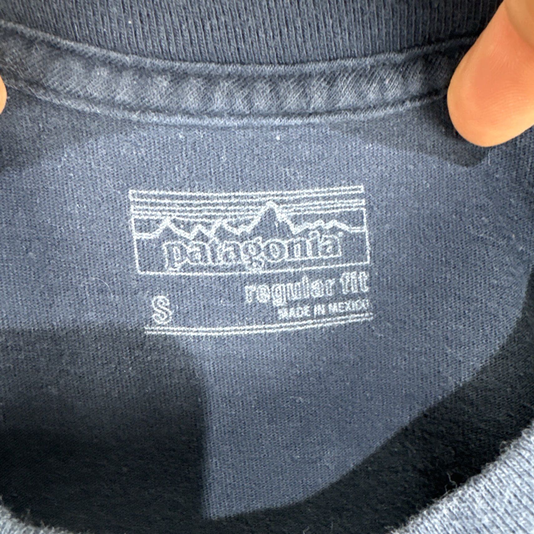 Patagonia Patagonia Shirt Mens Small Blue Sunset Logo Outdoors Nature Hike Vibe Logo Kn (Patagonia) Shirt Size US S / EU 44-46 / 1 - 3 Thumbnail