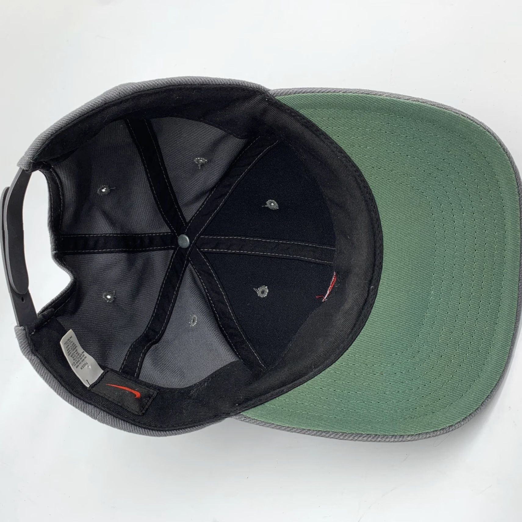 Nike Nike Hat Cap Snap Back Mens Gray Red Swoosh Logo One Size Twill Cotton Y2K Size ONE SIZE - 6 Thumbnail
