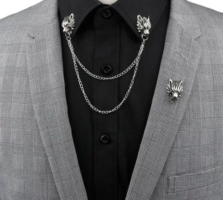 Japanese Brand Wolf Collar Tassel Chain Lapel Pin Brooch Size ONE SIZE - 1 Thumbnail