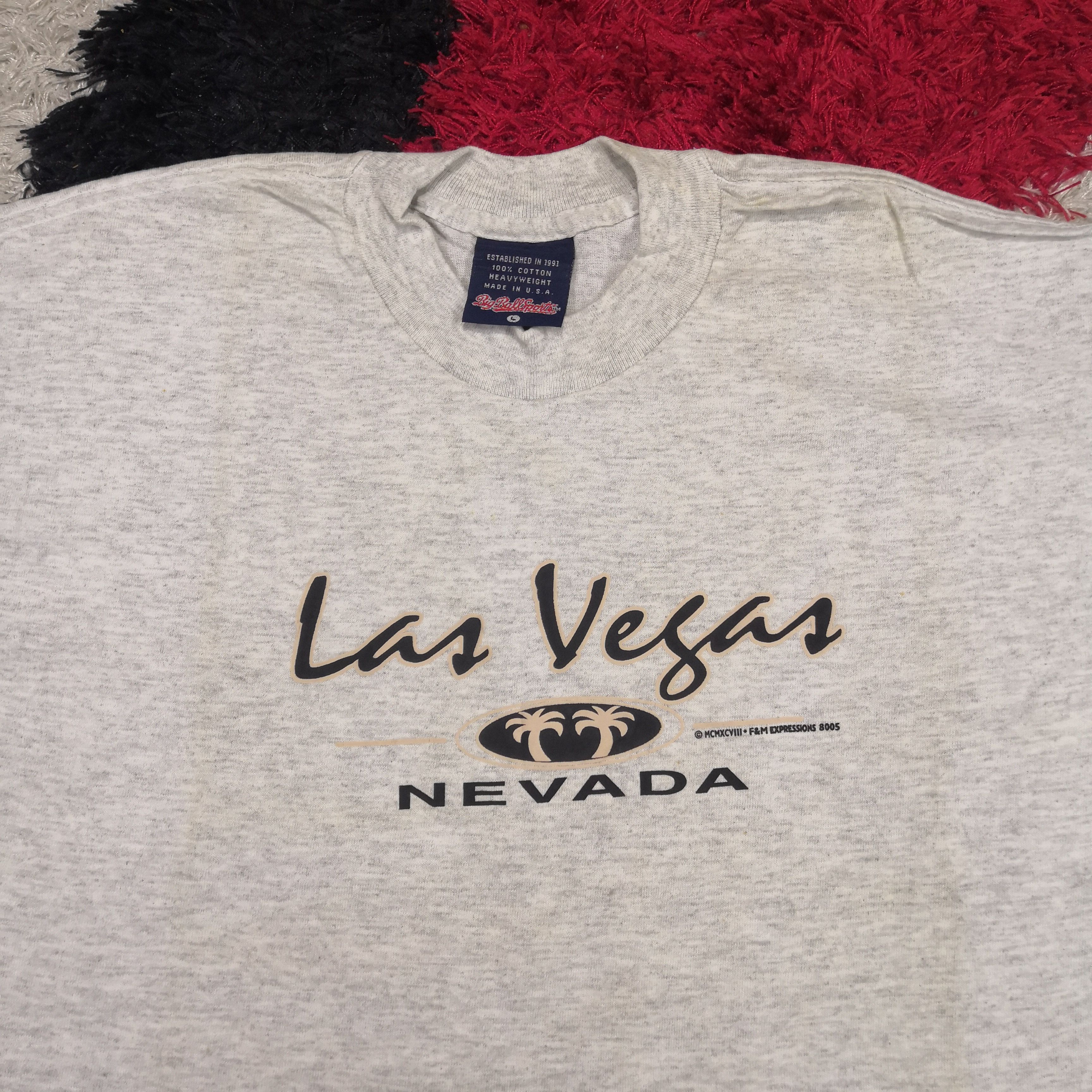 Vintage Vintage 90's Las Vegas Nevada T-Shirt Las Vegas Crewneck Tee Size US M / EU 48-50 / 2 - 2 Thumbnail