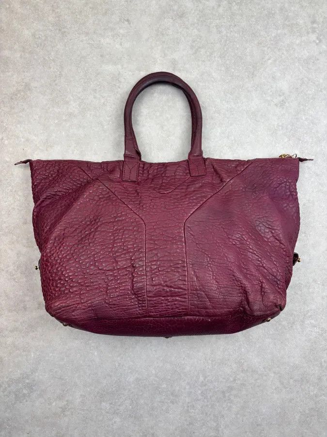 Yves Saint Laurent Yves Saint Laurent Bordeaux Leather Quilted Handle Bag Size ONE SIZE - 13 Thumbnail
