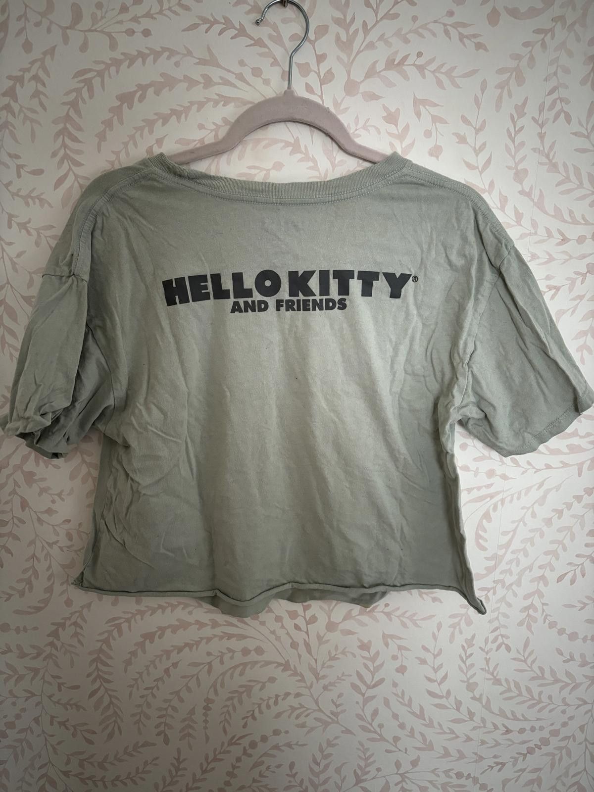 Designer Official Hello Kitty and Friends Graphic Crop T-Shirt Size L / US 10 / IT 46 - 3 Thumbnail