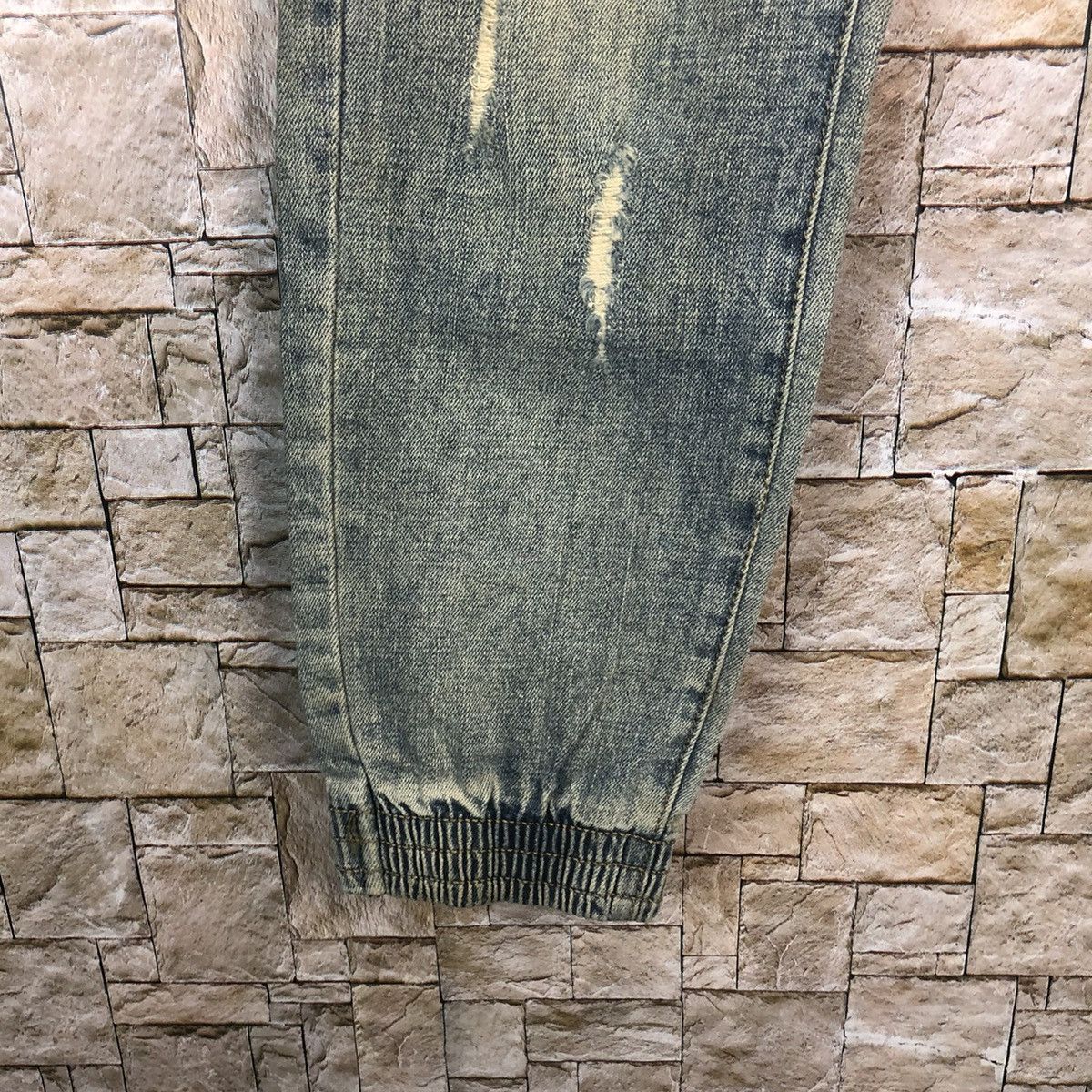 Japanese Brand Bvsseve Blue Distressed ripped jogger Denim Pants #A43 Size US 32 / EU 48 - 12 Thumbnail