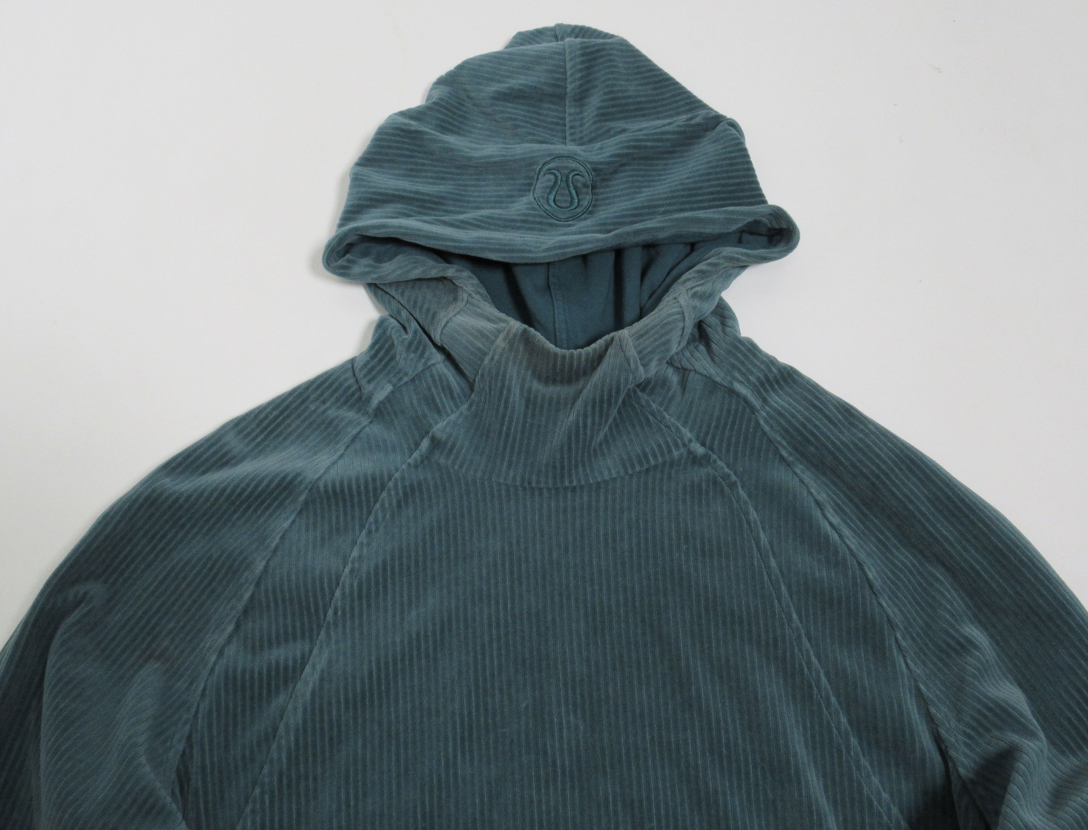 Lululemon Lululemon Scuba Oversized Hoodie *Velvet Cord Storm Teal Size XS / US 0-2 / IT 36-38 - 2 Thumbnail