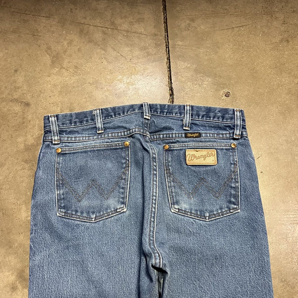 Vintage × Wrangler Vintage Wrangler 13MWZ Cowboy Cut Western Denim Jeans 90s Size US 34 / EU 50 - 3 Thumbnail