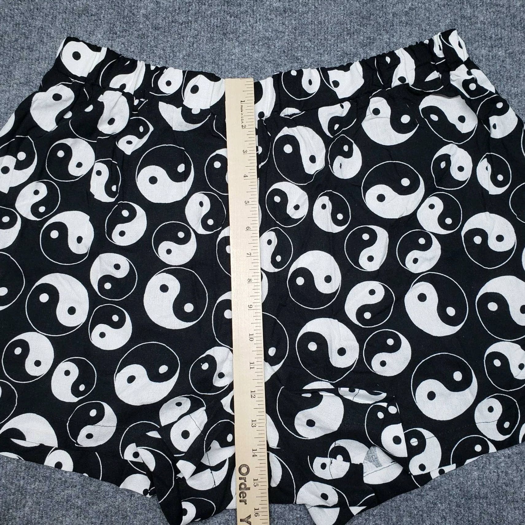 Vintage Rue21 Casual Shorts Womens Plus 1X Black Yin Yang Comfort High Rise Linen New Size 40" / US 18 - 7 Thumbnail