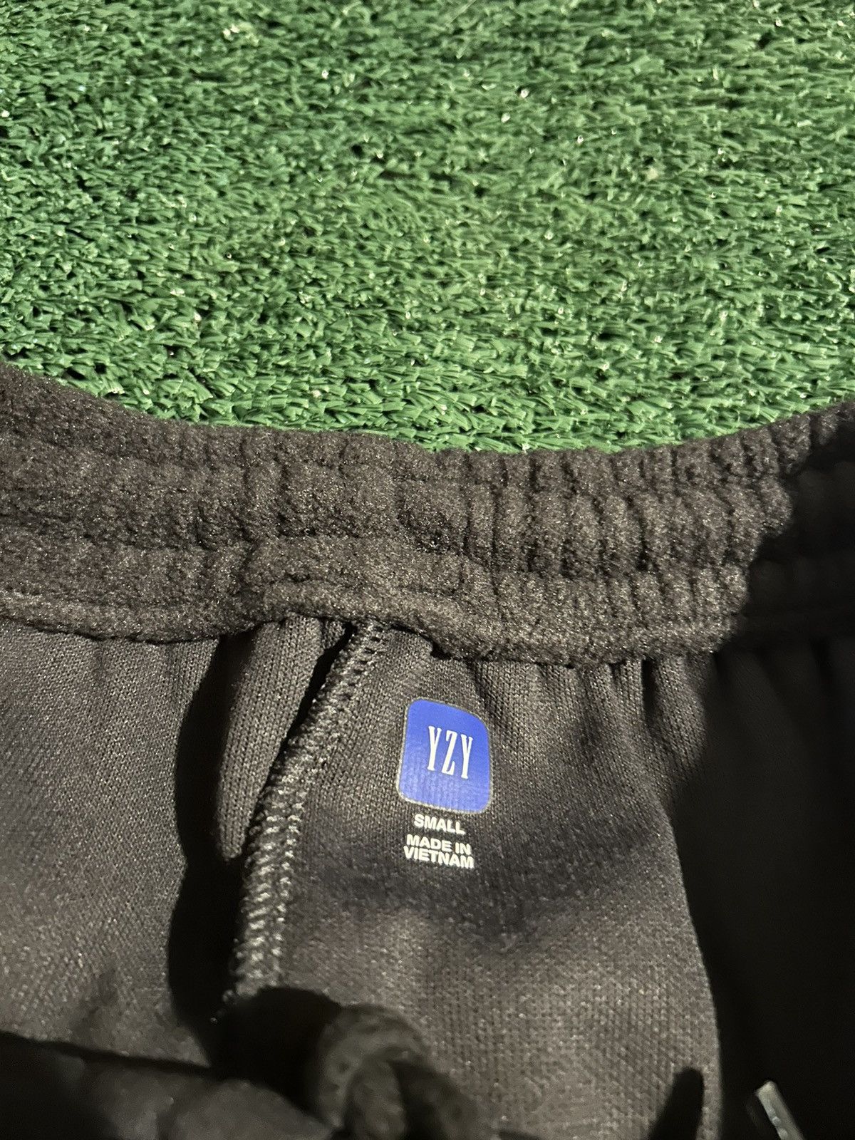 Yeezy Yeezy x Gap Polar Joggers Size US 29 - 3 Thumbnail
