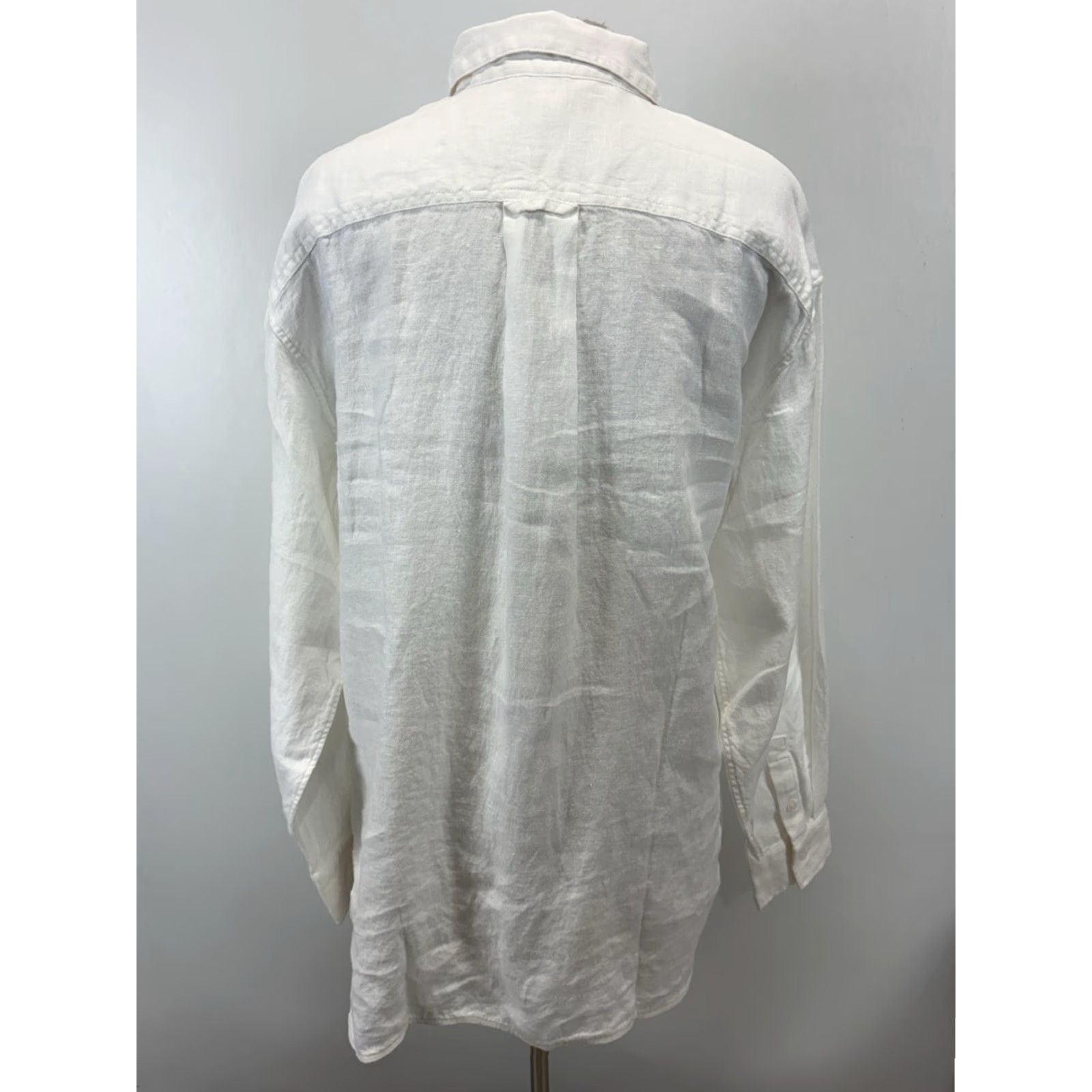 Athleta VINTAGE? no (not vintage). Title: Athleta Playa Button Up Shirt Womens Large White Linen Long Sleeve Collared 100% Linen Classic Shirt Size L / US 10 / IT 46 - 3 Thumbnail