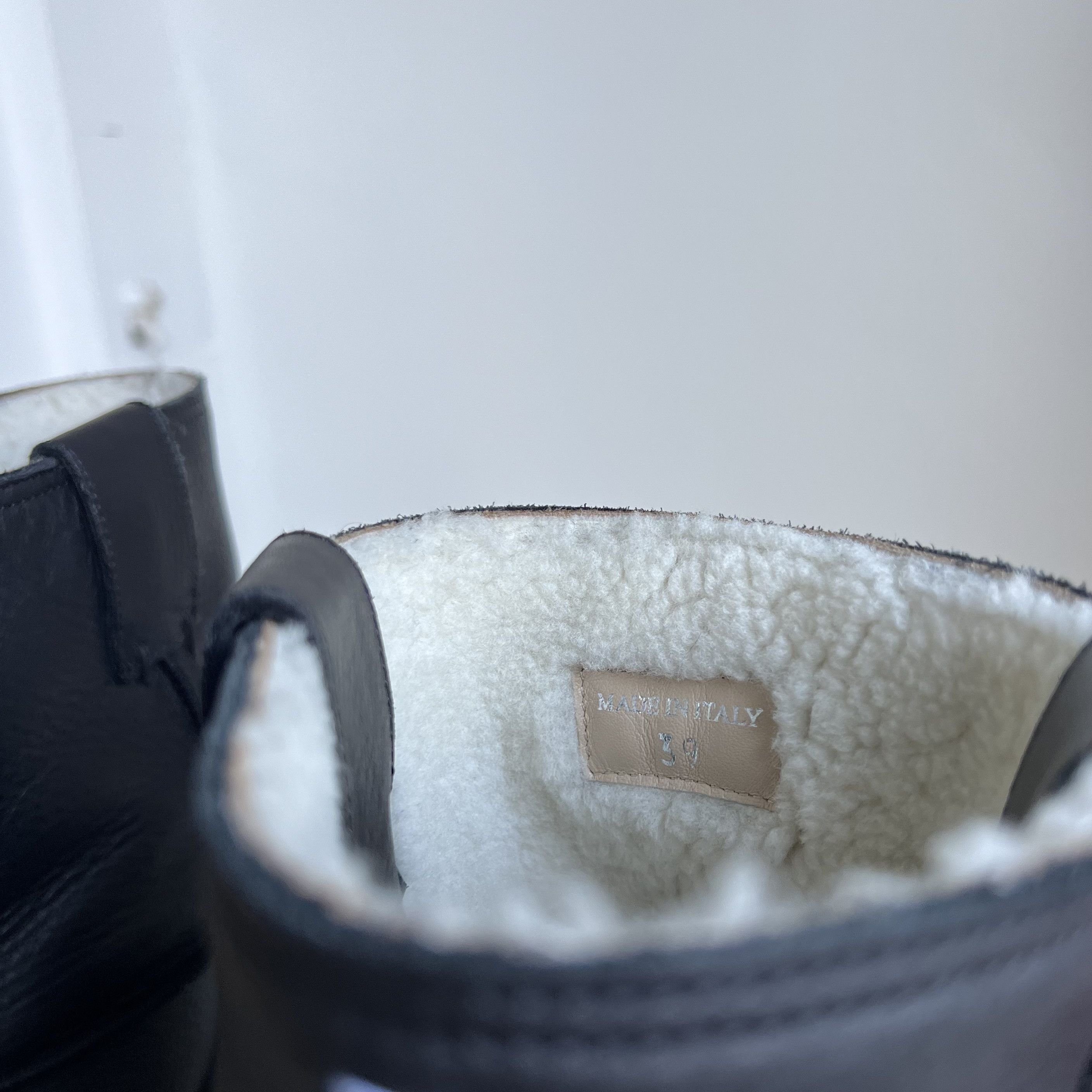 Maison Margiela Margiela Shearling Boots in Black Size US 6.5 / EU 39-40 - 16 Thumbnail
