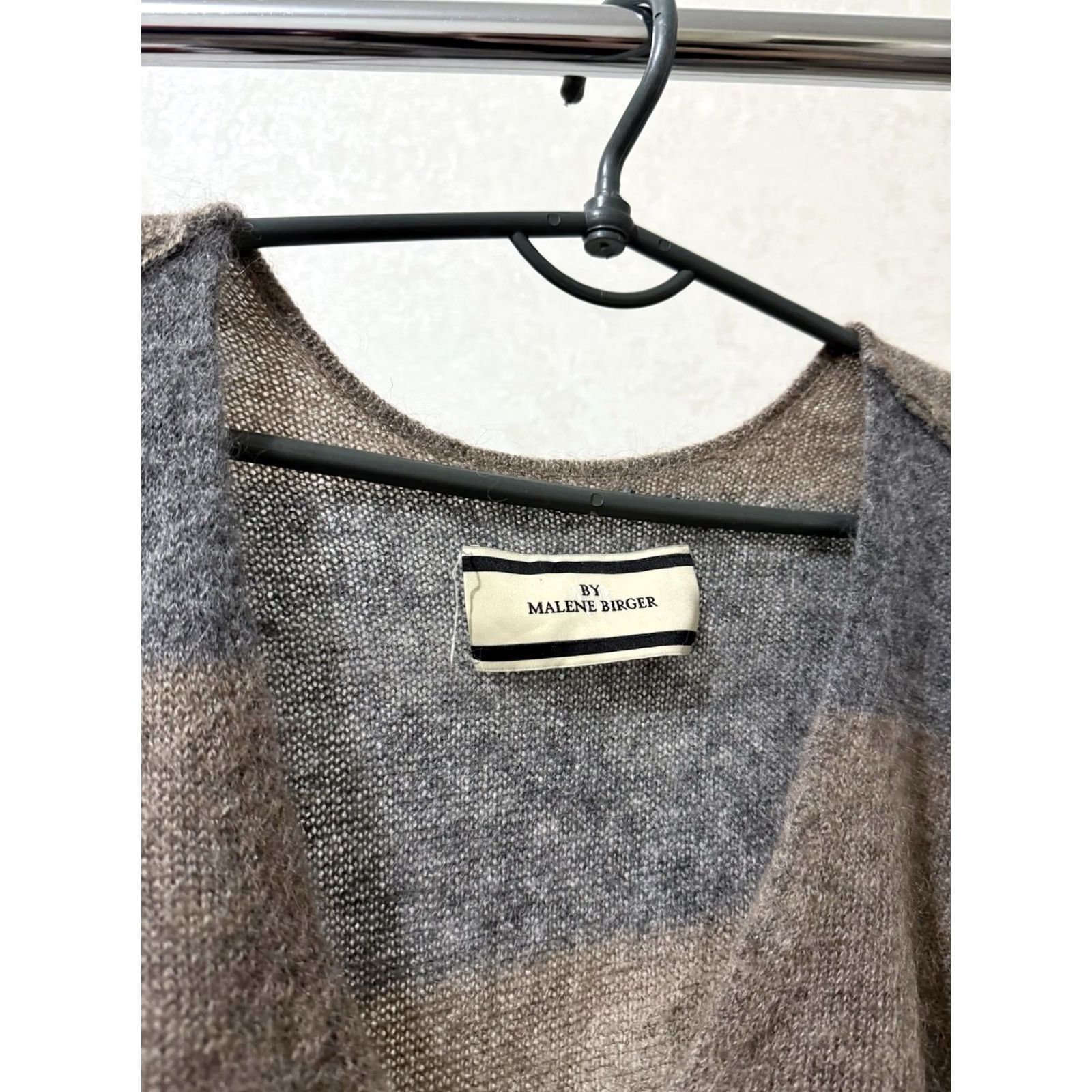 By Malene Birger VINTAGE By Malene Birger Wool Blend Striped V-Neck Sweater Brown Grey XS Women’s Wool Blend Striped V-Neck Pullover Sweater Girls/Men? Size XS / US 0-2 / IT 36-38 - 5 Thumbnail