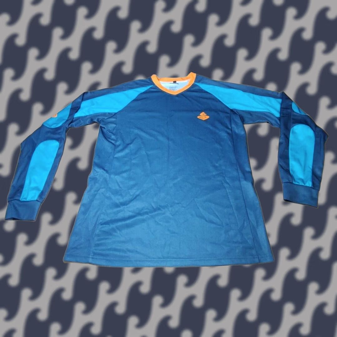Layer 8 SWEET PROTECTION Womens Blue Base Layer Size L Sport Thermal Top Ski Thermo Shirt Pullover Moisture Wicking Quick Dry Size L / US 10 / IT 46 - 1 Thumbnail