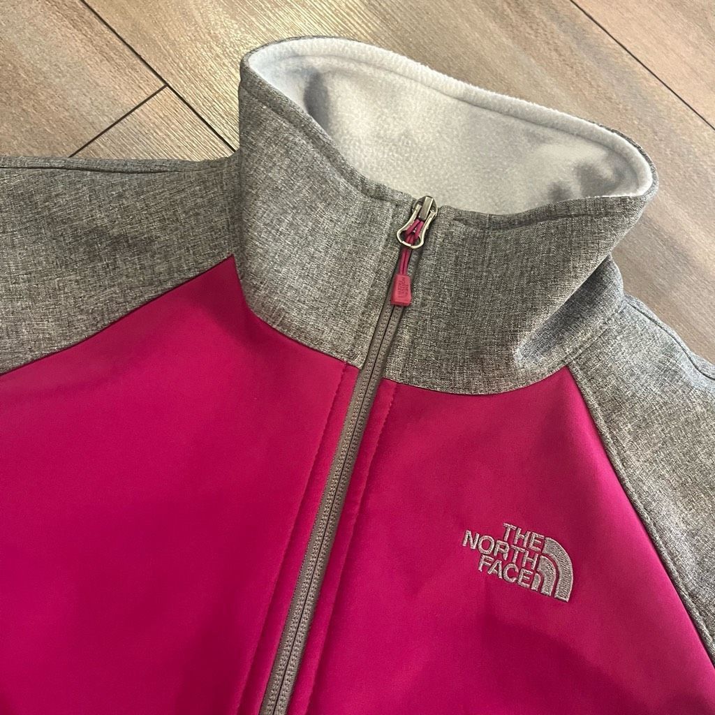 The North Face The North Face Grey/ Pink Jacket Women Medium Size M / US 6-8 / IT 42-44 - 2 Thumbnail